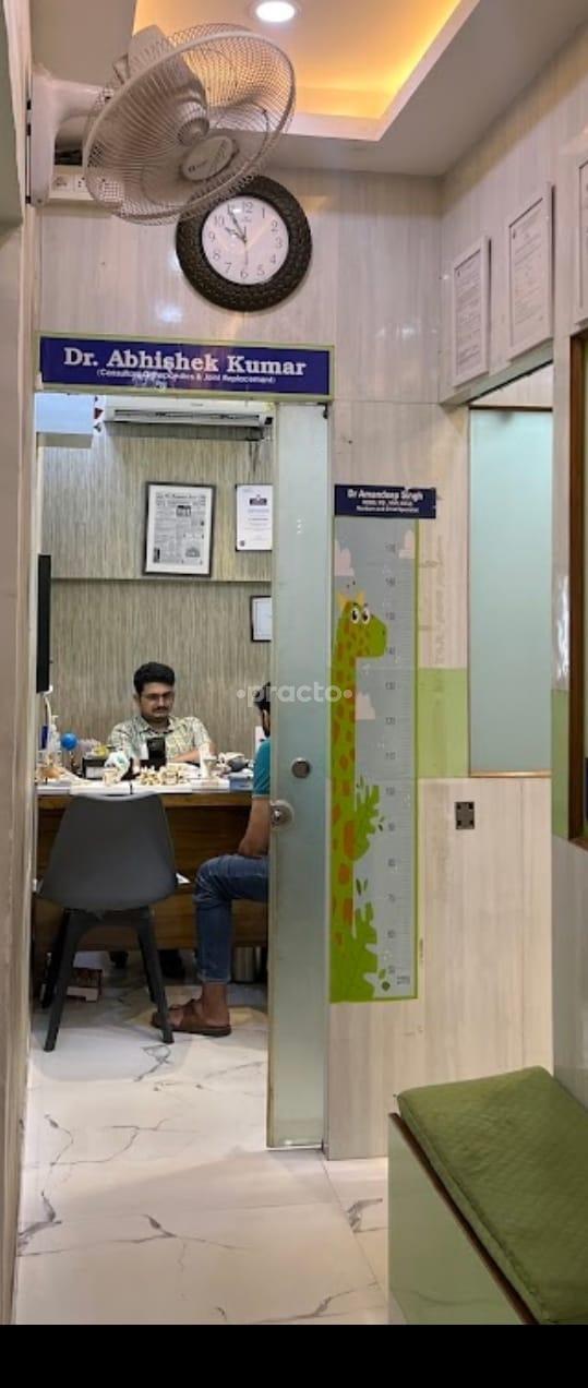 Consultation Room at Dr. Abhishek Kumar Orthopaedics and Sports Injury Center Greater Noida West Greater Noida