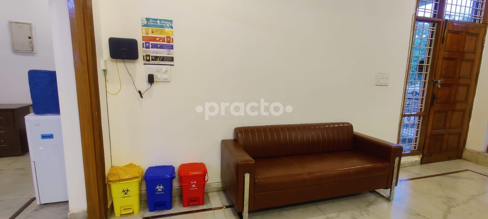 Waiting Area at Oculus Eye Clinic Beta II Greater Noida