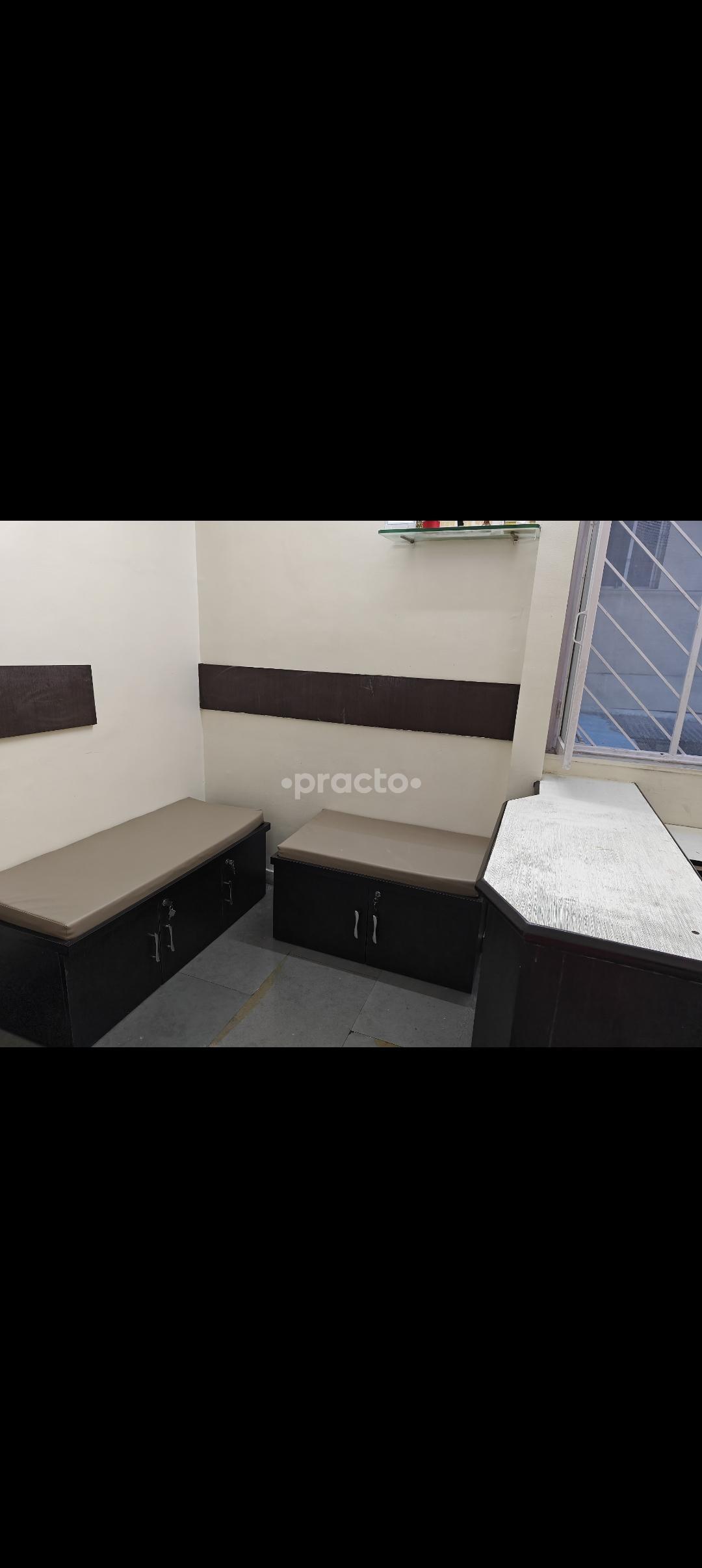 Waiting Area at Nirogi Homeopathic Clinic Shaniwar Peth Pune