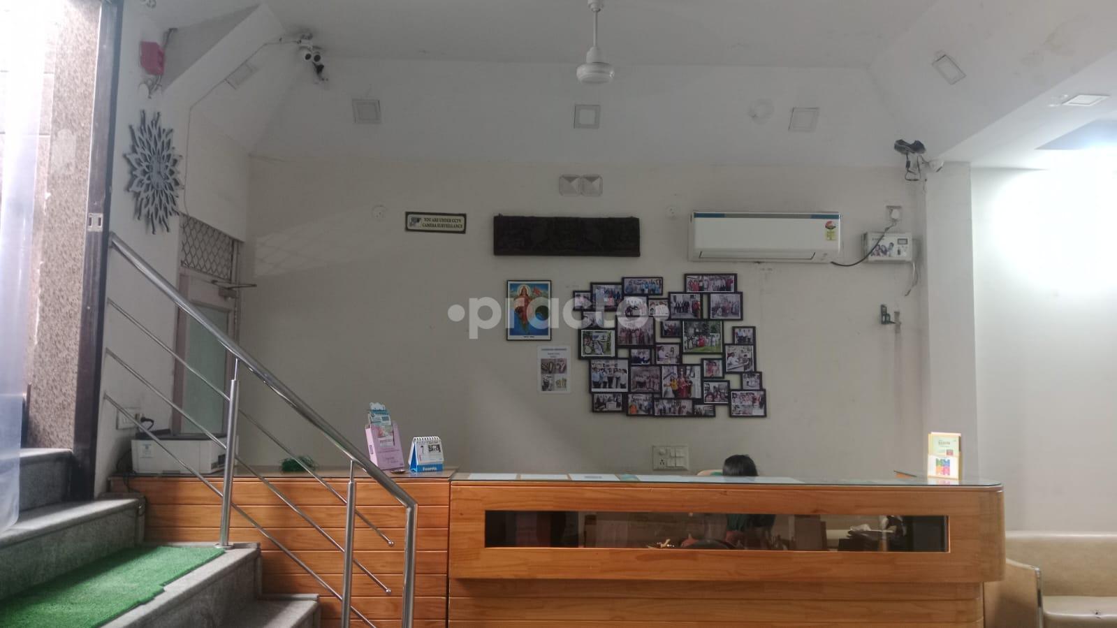 Reception Area at Genesis Oxysleep Snoring and Rehab Centre Rishabh Vihar Delhi