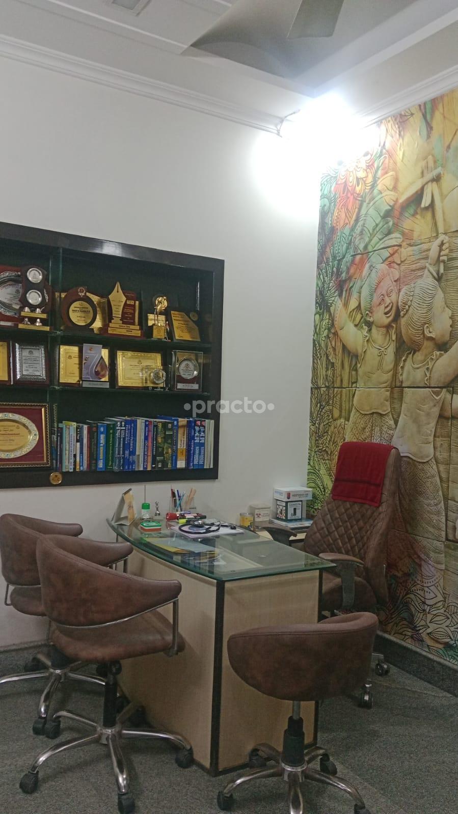 Consultation Room at Genesis Oxysleep Snoring and Rehab Centre Rishabh Vihar Delhi