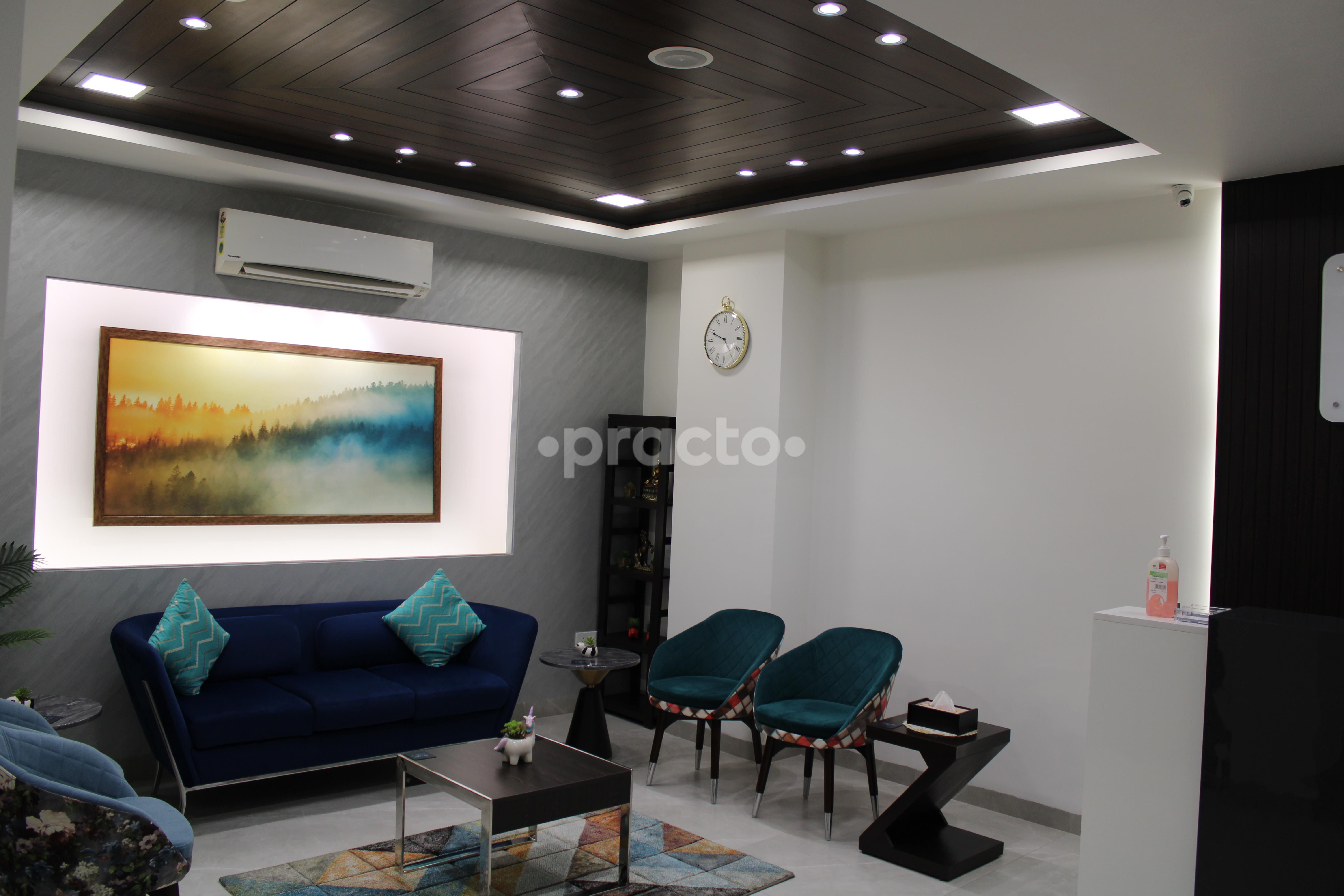 Waiting Area at Dental Pod A Multispeciality Clinic Gurgaon Sector 27 Gurgaon