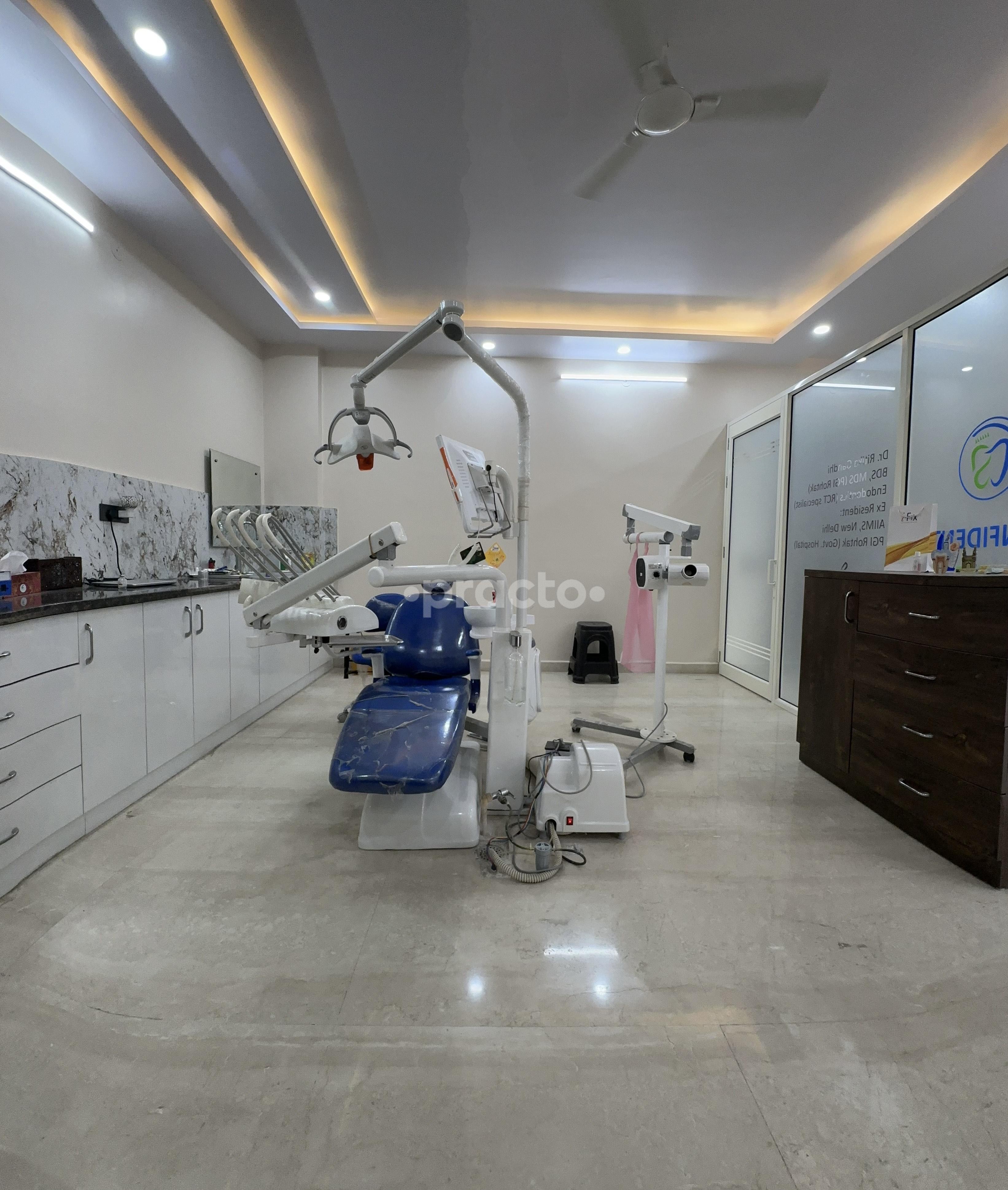 Consultation Room at Confident Smile Advanced Dental Care Sector 21B Faridabad
