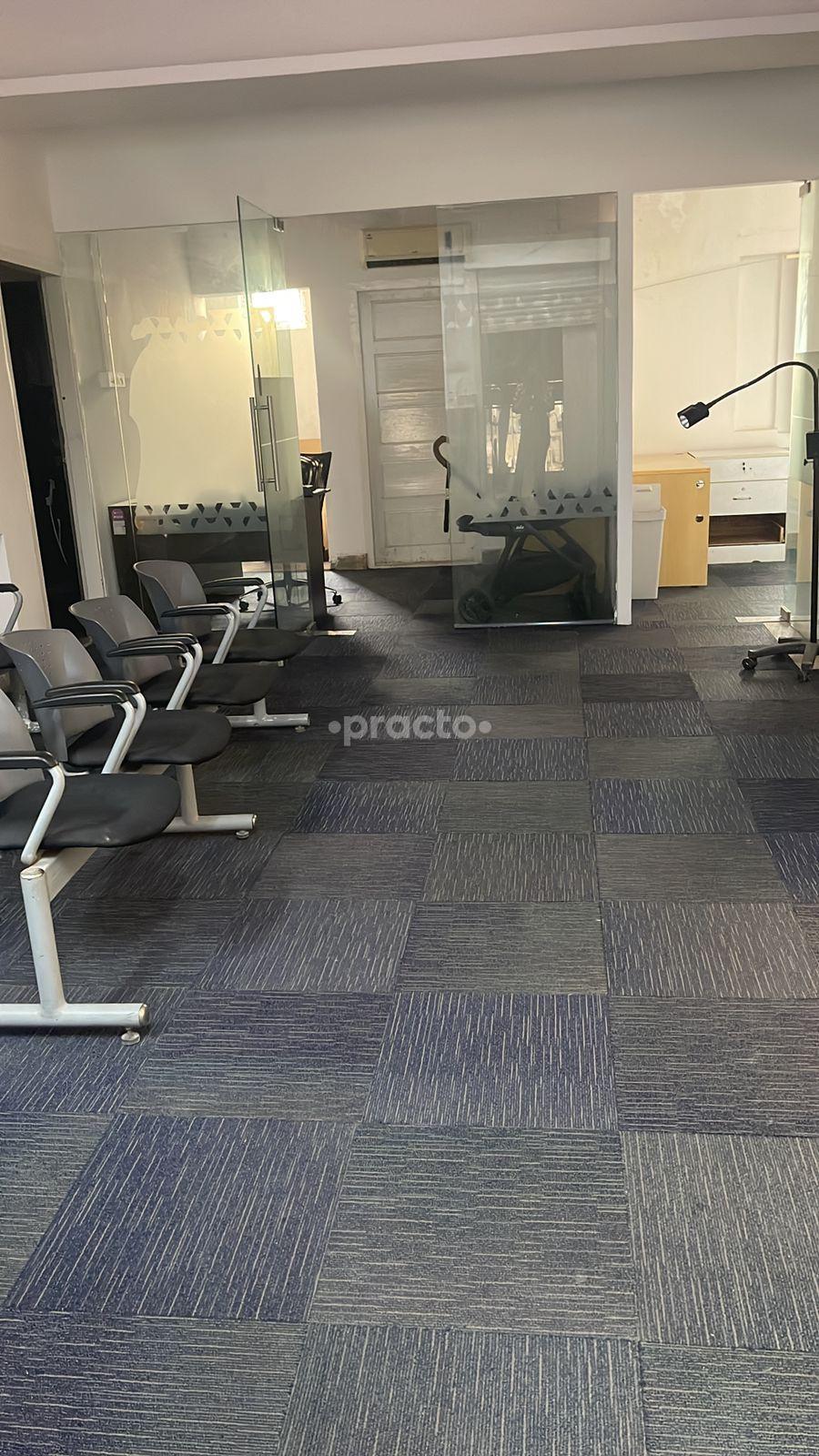 Waiting Area at Roots And Grins Dental Clinic Indiranagar Bangalore