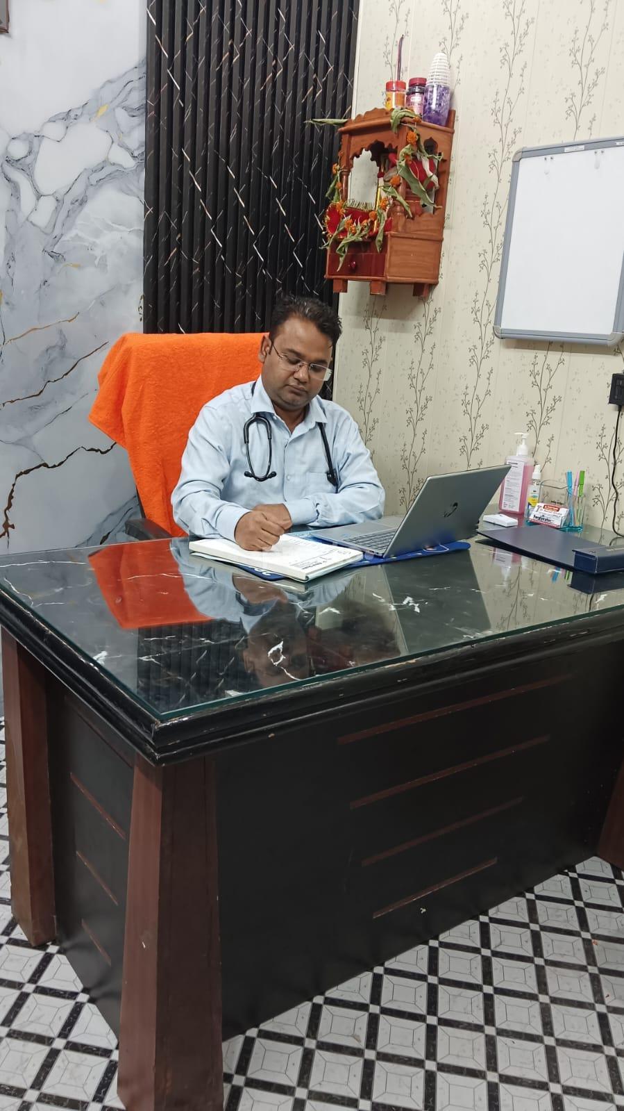 Dr Ashish Shukla Chest Care Clinic