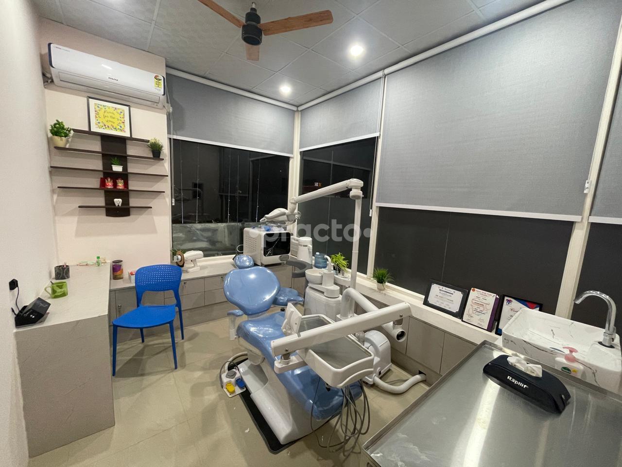 Consultation Room at Oral Health Dental Clinic Gurgaon Sector 86 Gurgaon