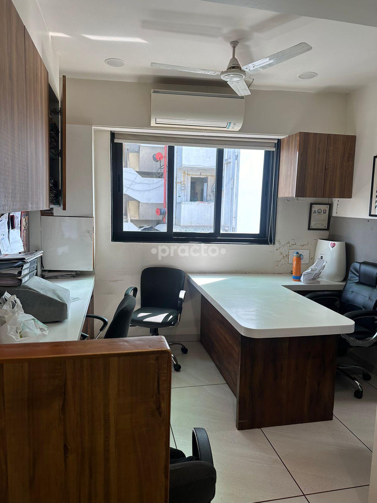 Consultation Room at Pathya Diet Care Satellite Ahmedabad