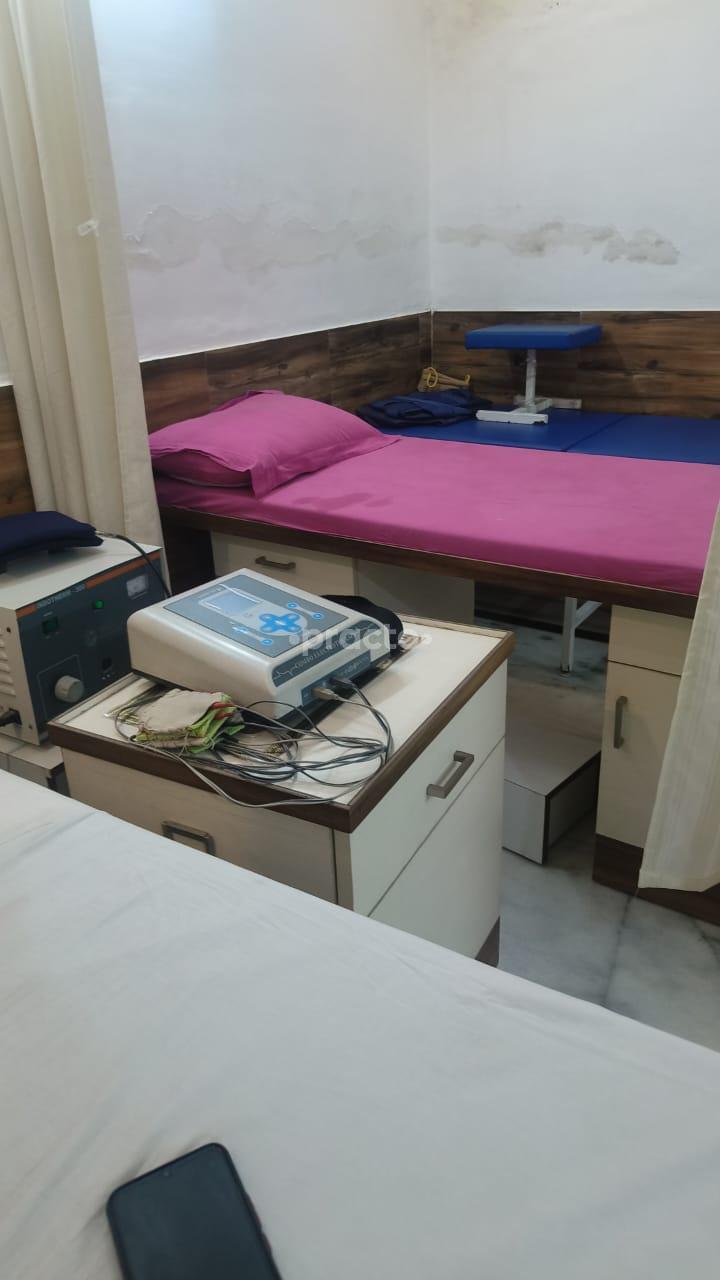 Service Area at Getwell Physio Clinic and Wellness Studio Sector 52 Noida