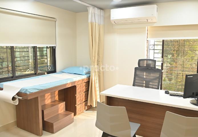 Equipment Area at Apollo Clinic Mukundapur Kolkata