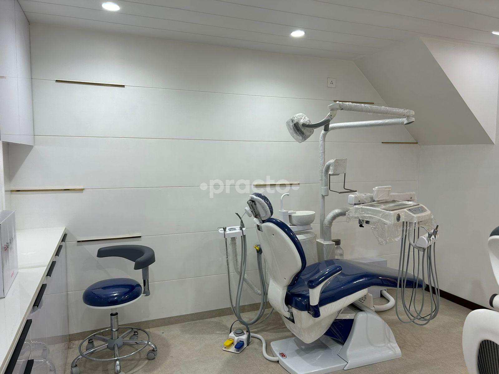 Outside Area at Dr. Kriti's Tooth Anatomy Clinic Bangur Nagar Mumbai