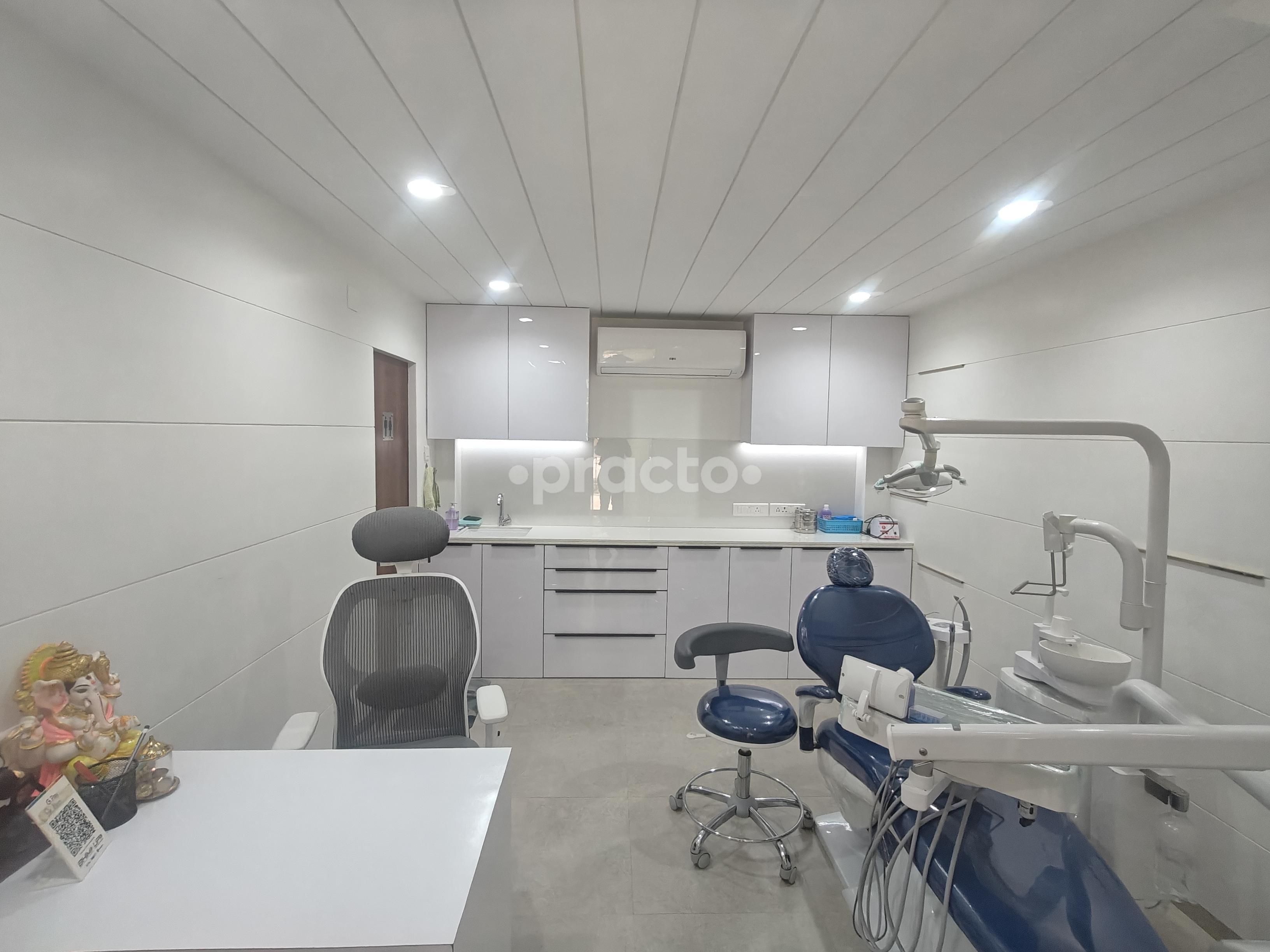 Waiting Area at Dr. Kriti's Tooth Anatomy Clinic Bangur Nagar Mumbai