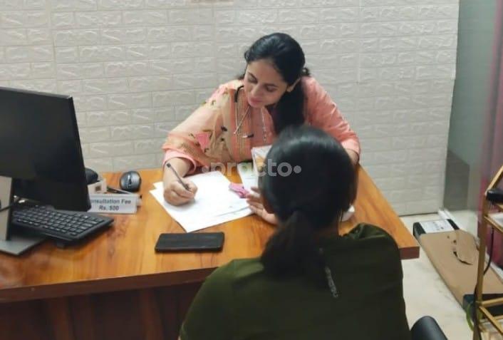 Consultation Room at Aayush Bhumi Healthcare South City-I Gurgaon