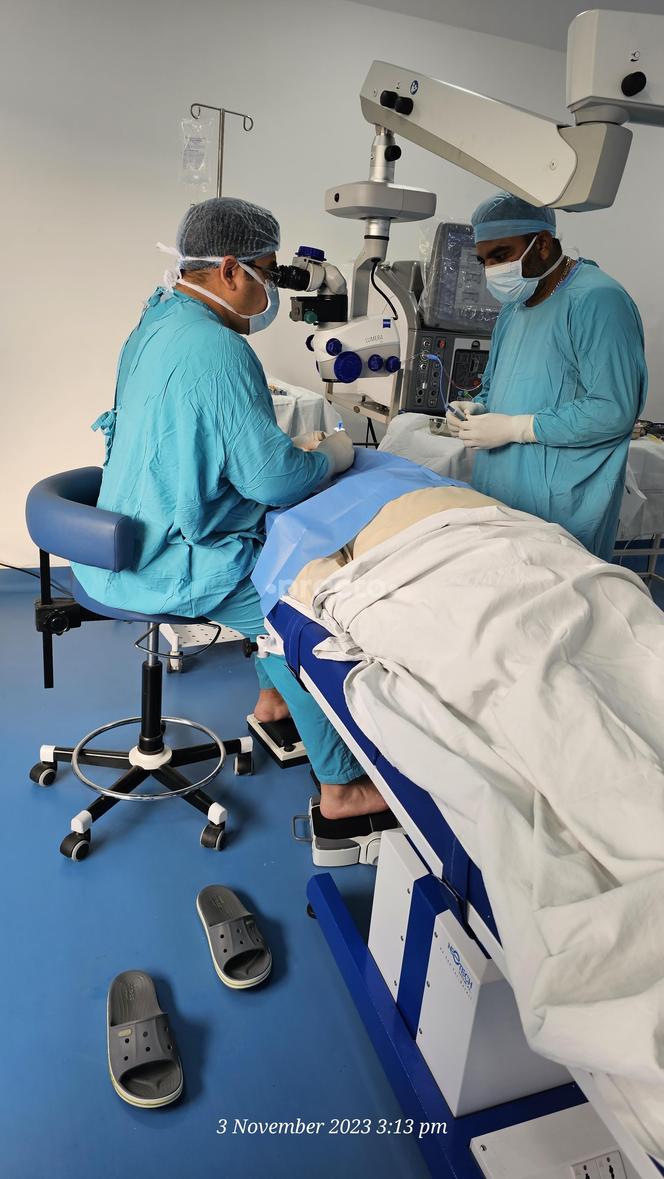 Operation Room at Eyeconic Eye Care Centre Urban estate dugri Ludhiana