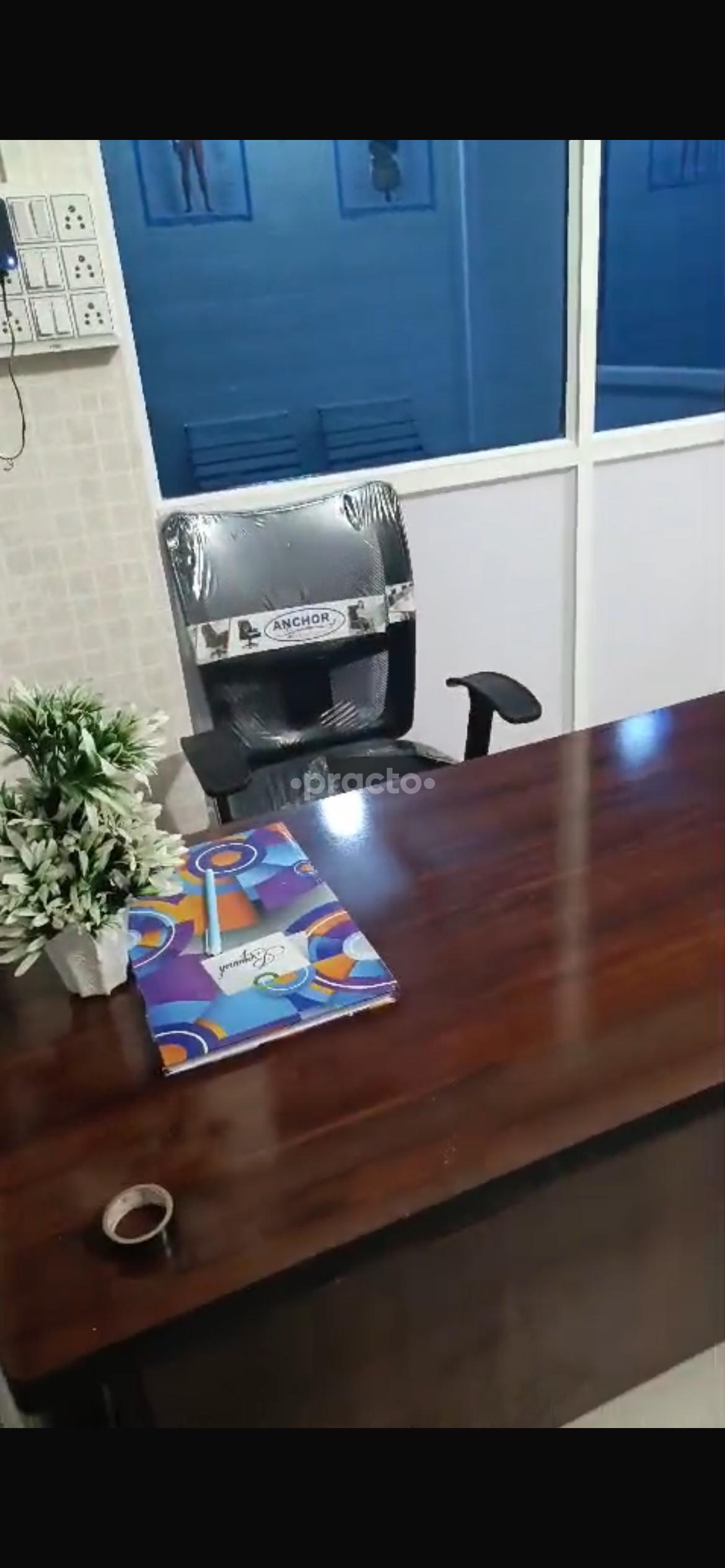 Consultation Room at Dr. Maratha Clinic Gurunanak Chauk Indore