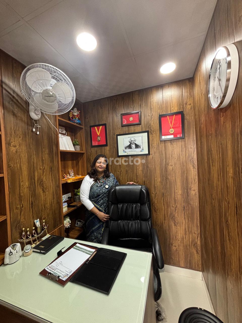 Consultation Room at Amaira Homeopathic Healthcare Greater Noida West Greater Noida