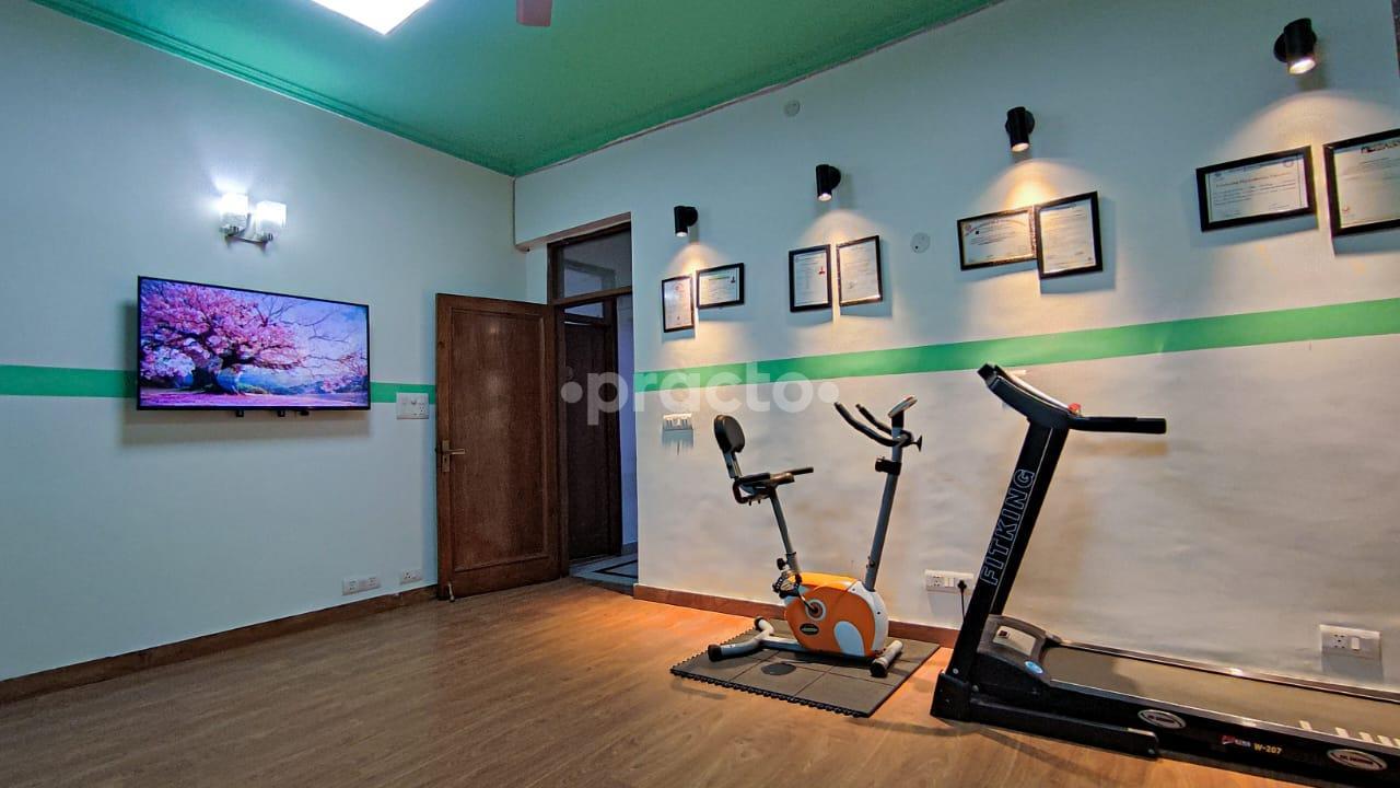 Equipment Area at Elite Physio Core Safdarjung Development Area Delhi