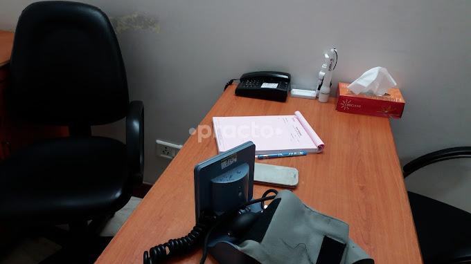 Consultation Room at Sugar.fit Diabetes Centre For Excellence Kalkaji Delhi