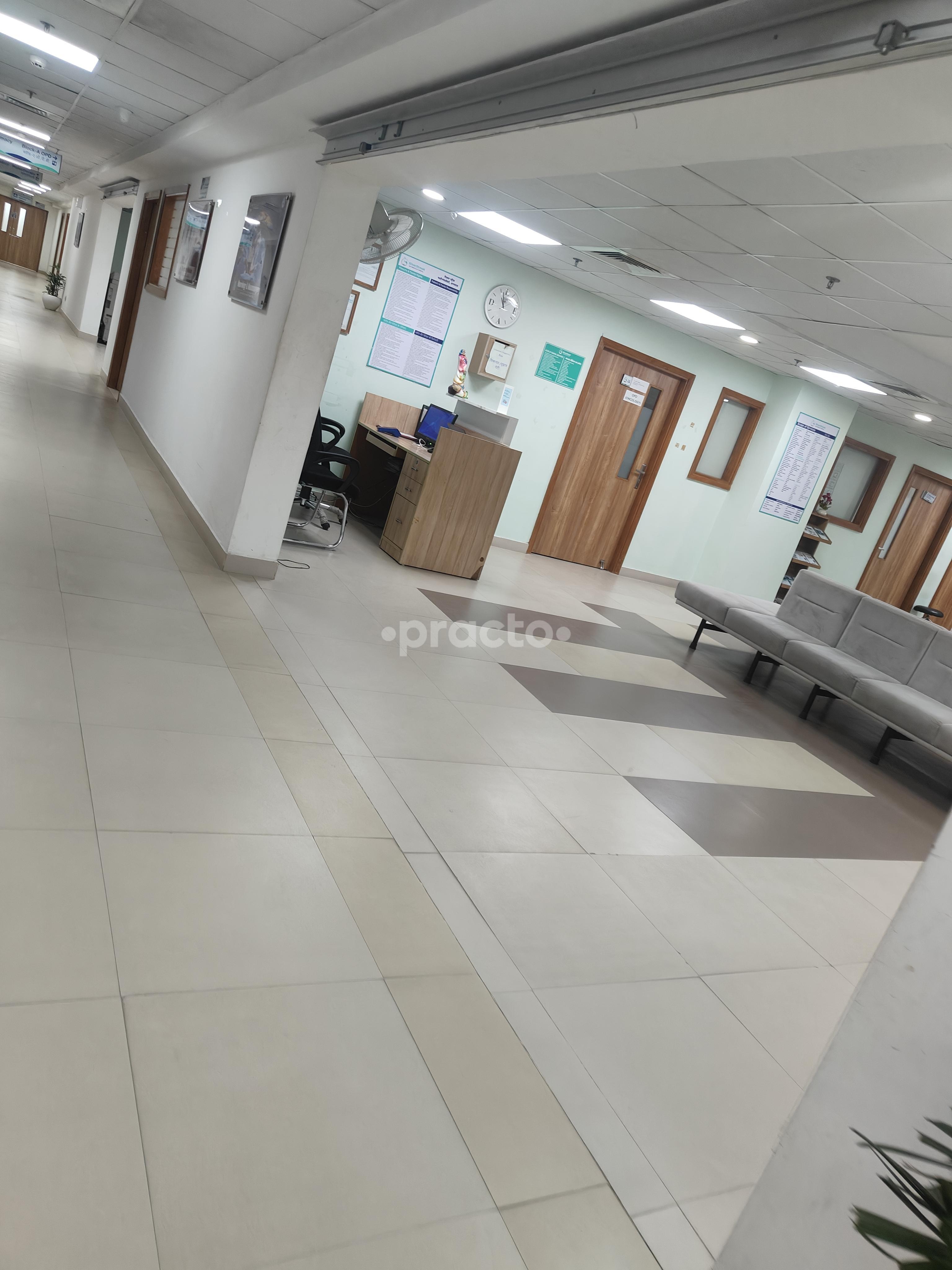 Waiting Area at silver streak multi specialty hospital in gurugram Gurgaon Sector 87 Gurgaon