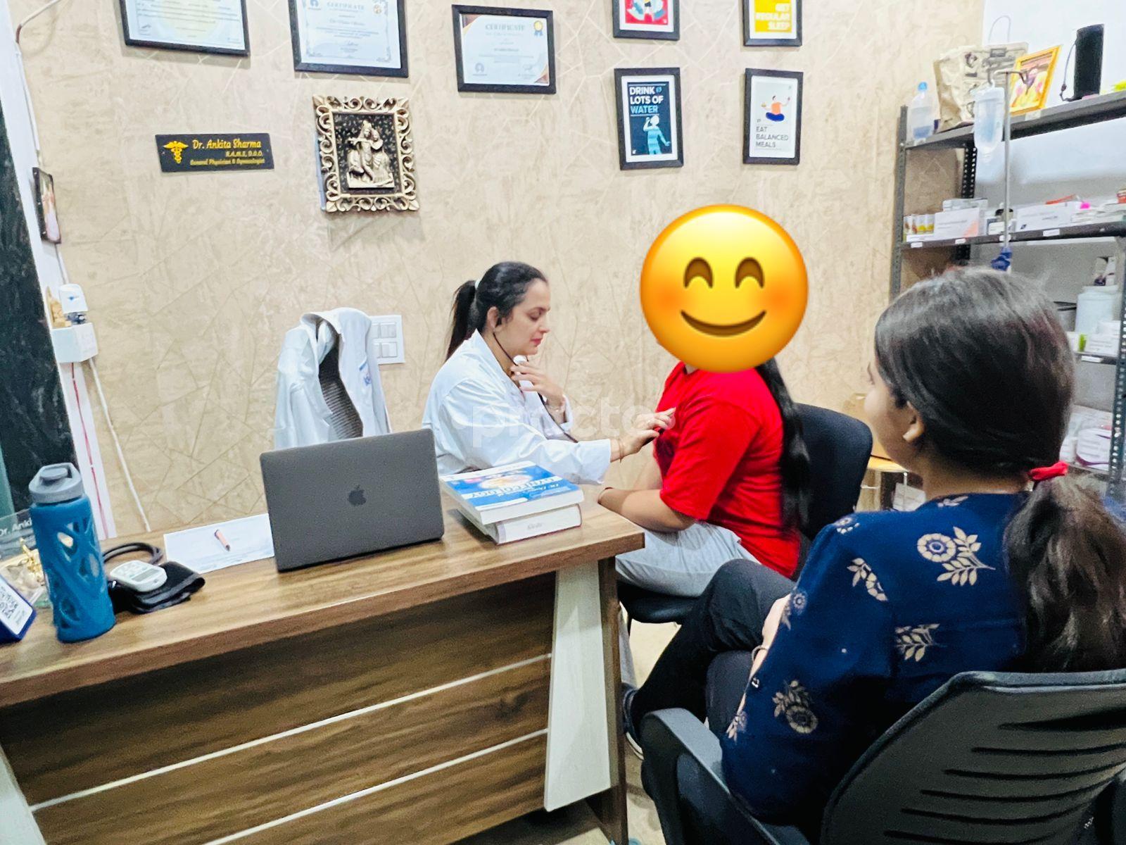 Consultation Room at Shreeji Wellness Health Clinic Eta II Greater Noida