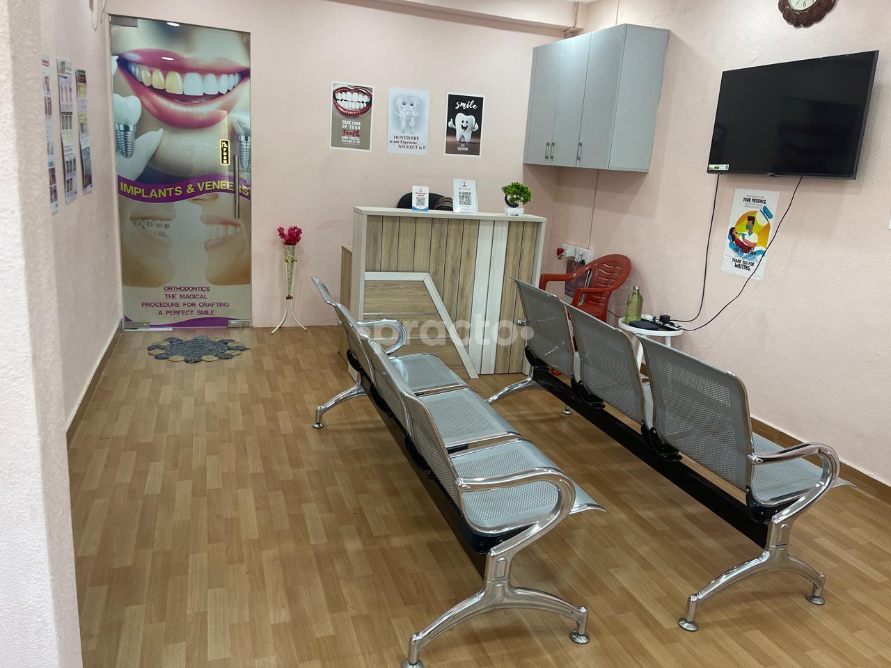 Reception Area at Asnan Multi Speciality Dental Clinic Saligramam Chennai