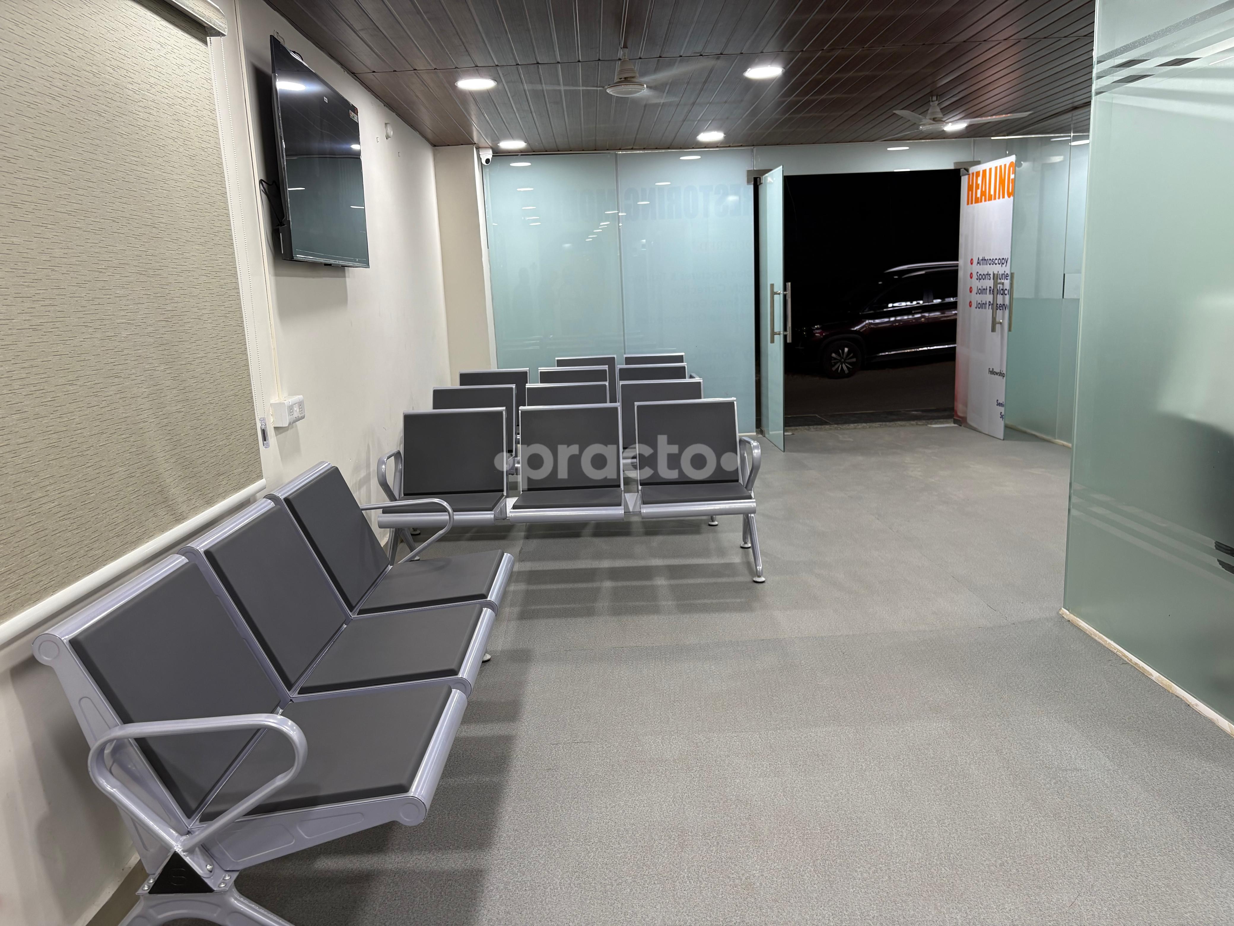 Outside Area at Dr. Arun Vontela Speciality Orthopaedics And Pain Clinics Madinaguda Hyderabad
