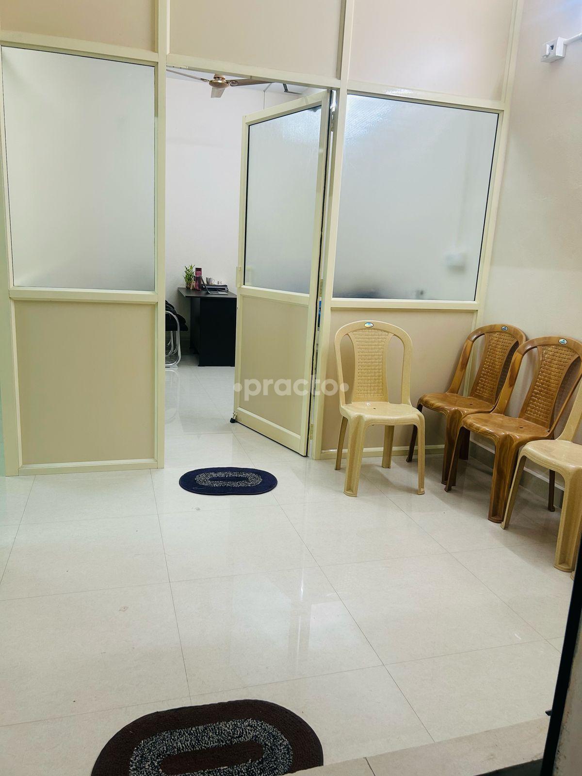 Reception Area at Pedoniac Physiotheraphy & Rehabilitation Clinic Poonamallee - Avadi High Road Chennai