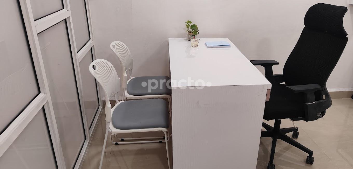 Consultation Room at Dr.Vishakha's Tooth Tales Keshav Nagar Pune