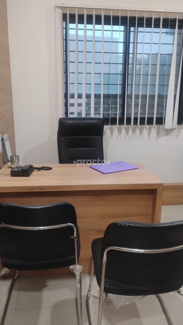 Consultation Room at Chiranjiv Clinic Mumbai Naka Nashik