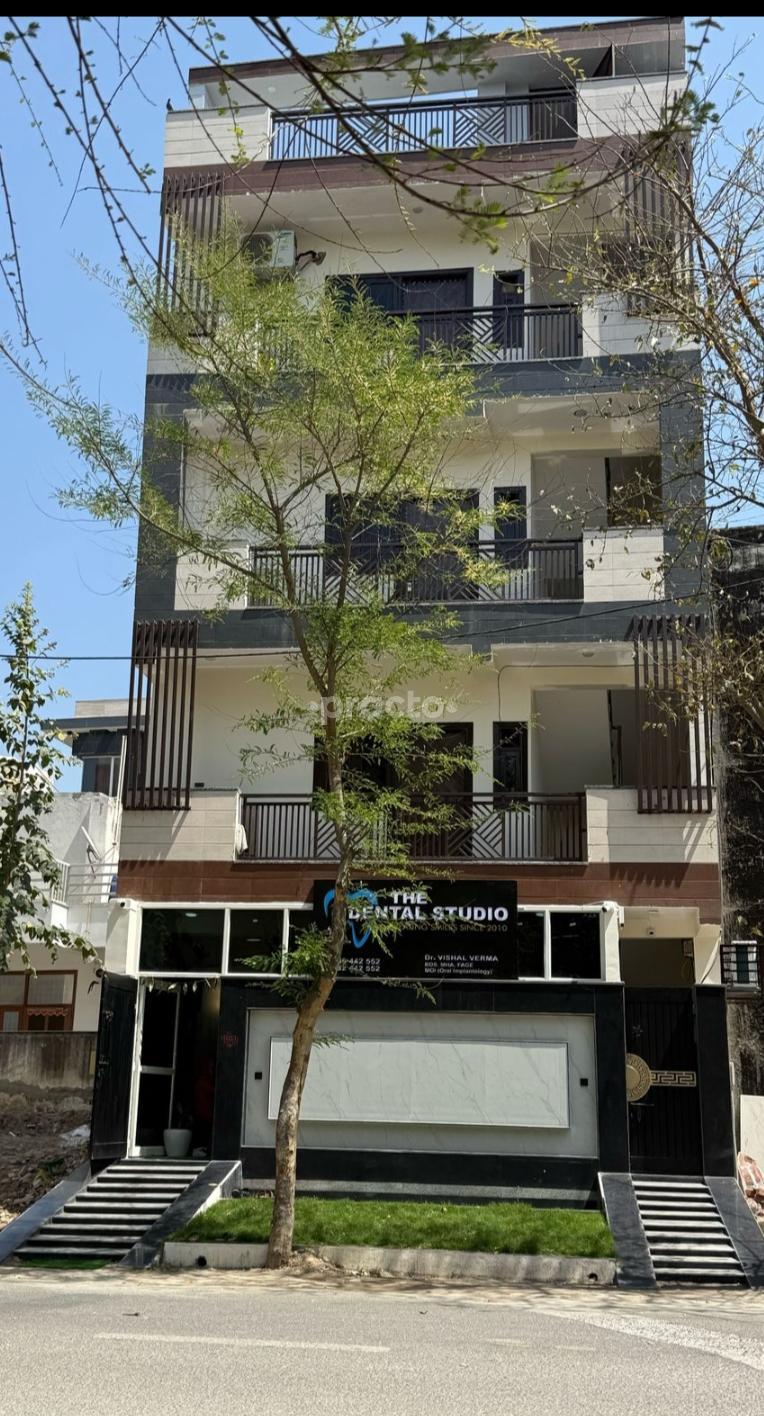 Outside Area at The Dental Studio Sector 70 Noida