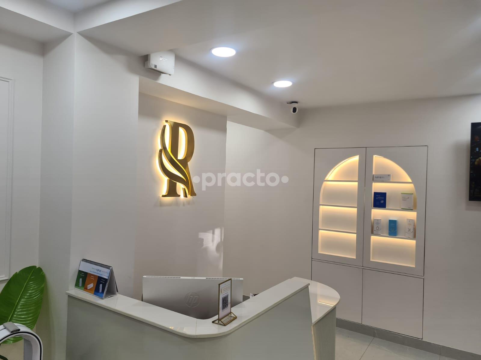 Reception Area at Renueva Aesthetics Green Park Delhi