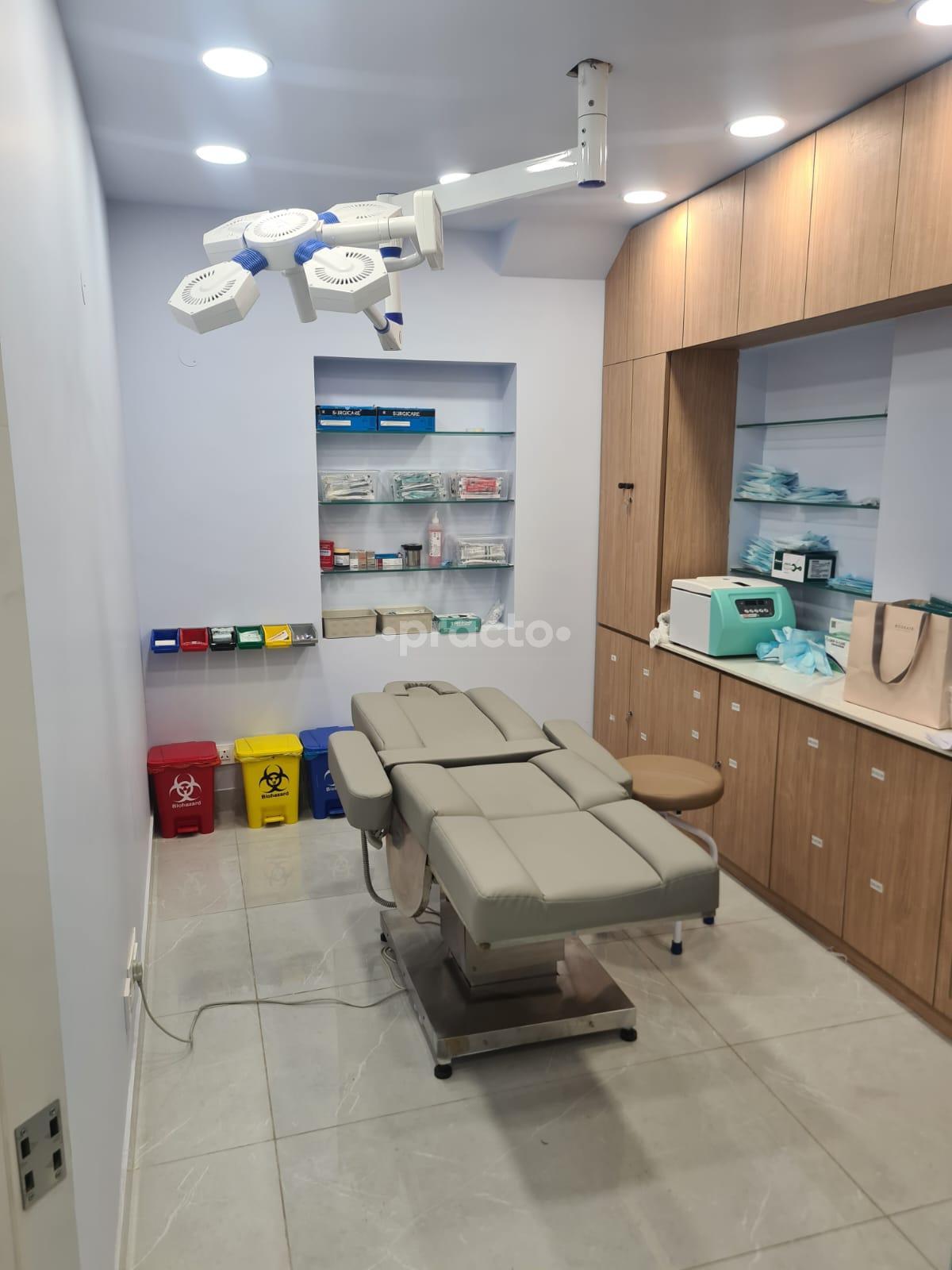 Examination Room at Renueva Aesthetics Green Park Delhi