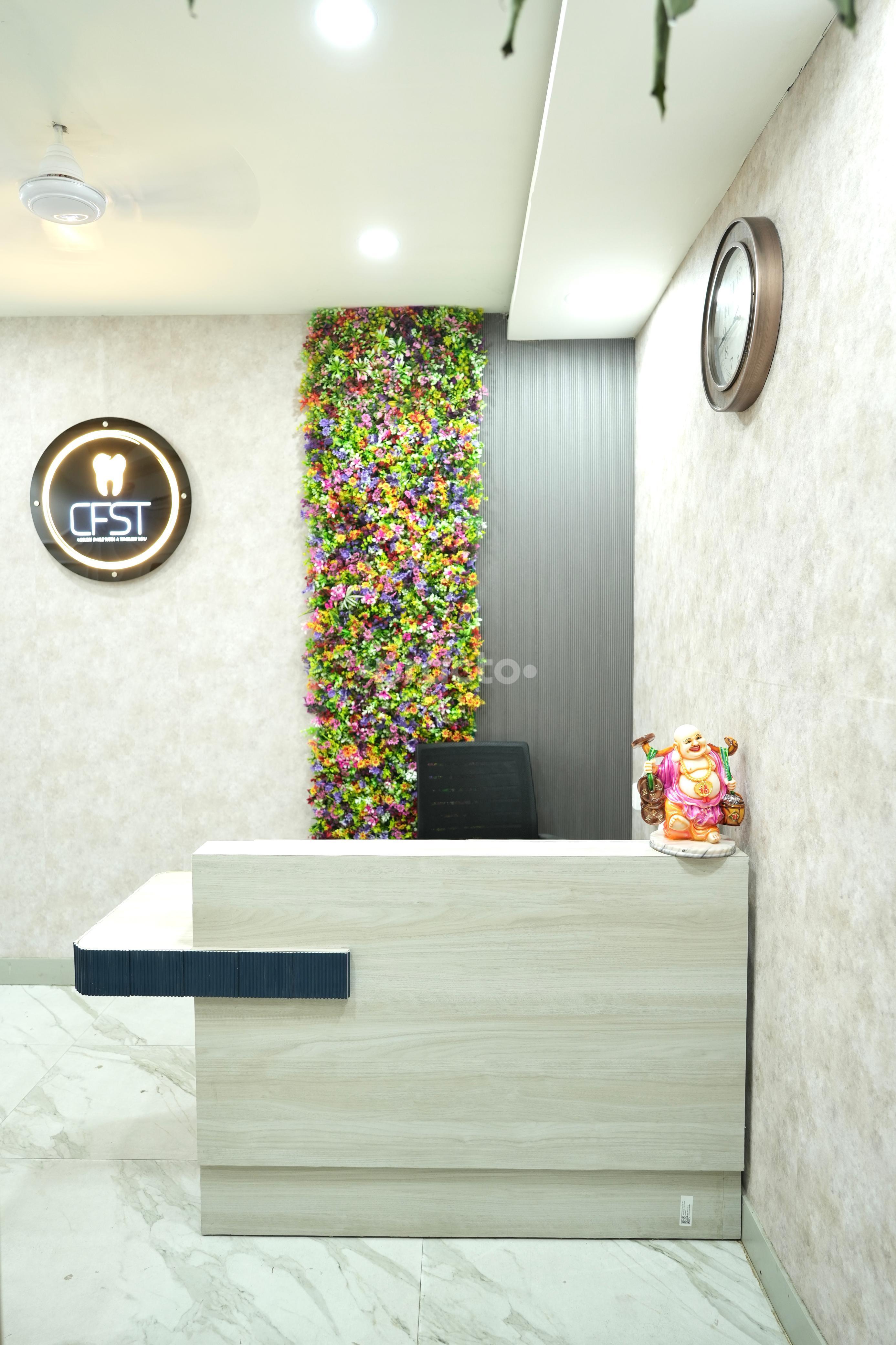 Reception Area at Centre For SmileArt Dentistry & Cosmetology Sector 27 Noida