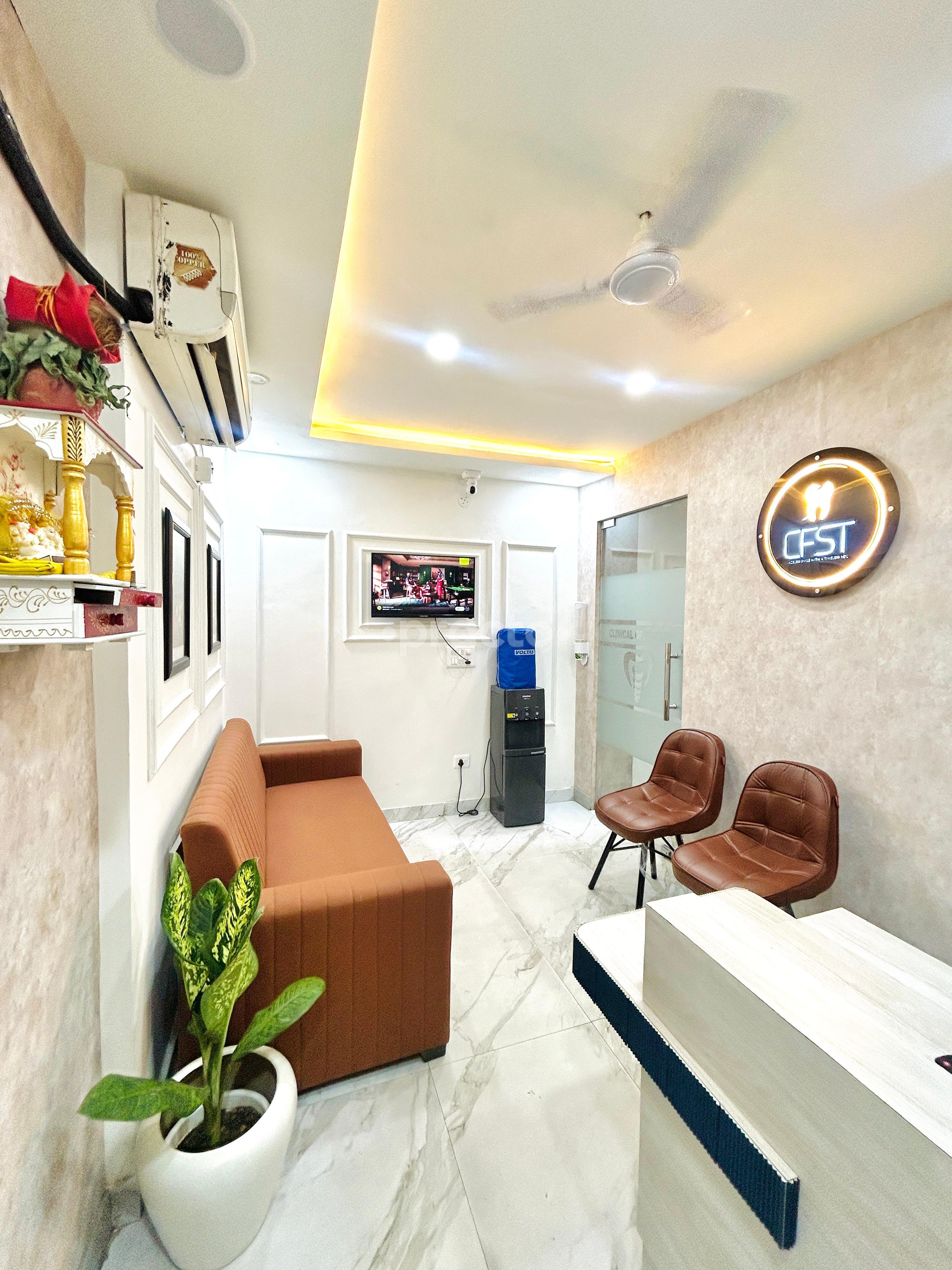 Waiting Area at Centre For SmileArt Dentistry & Cosmetology Sector 27 Noida