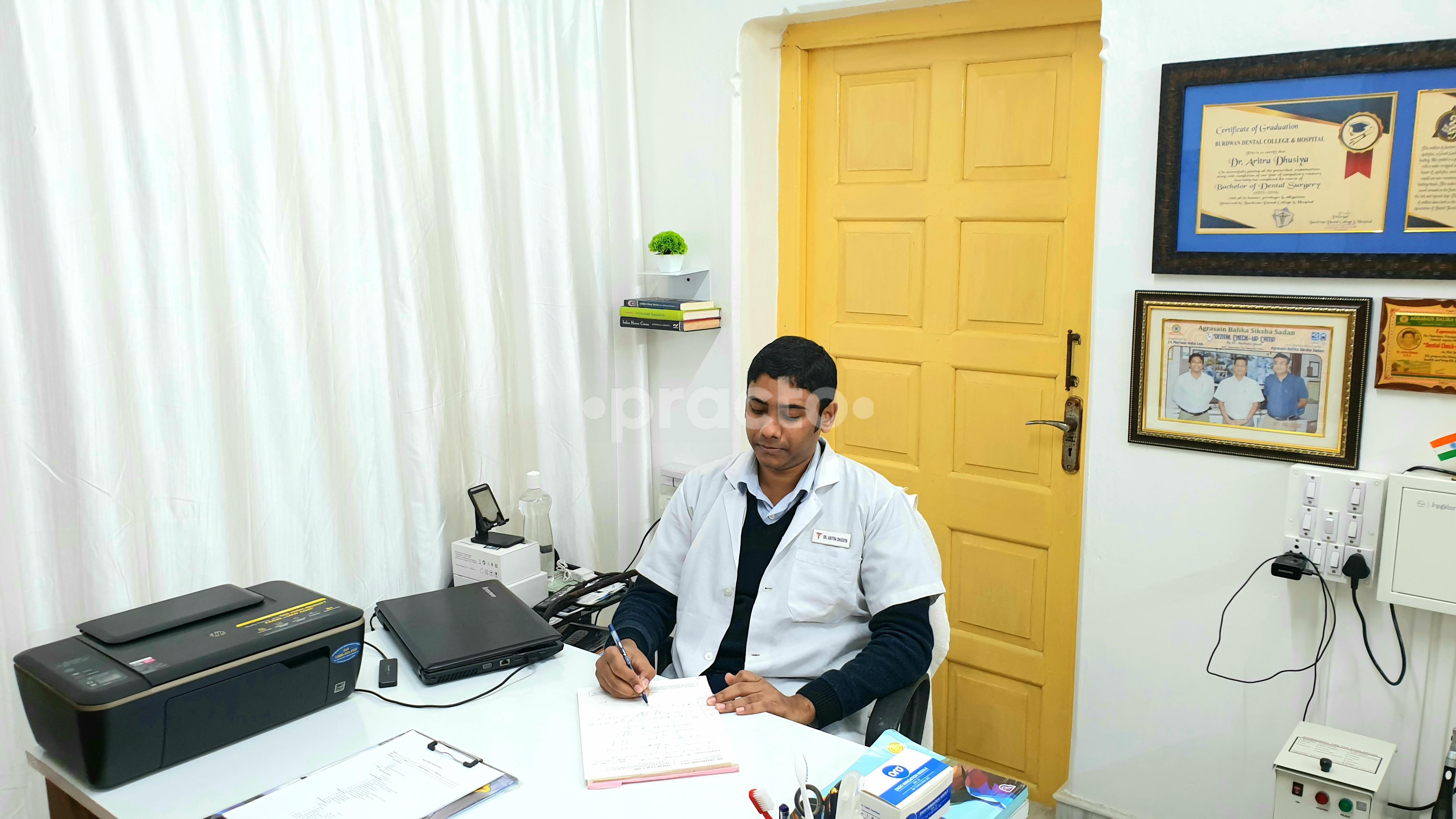 Consultation Room at Aim Dental Care Liluah Howrah