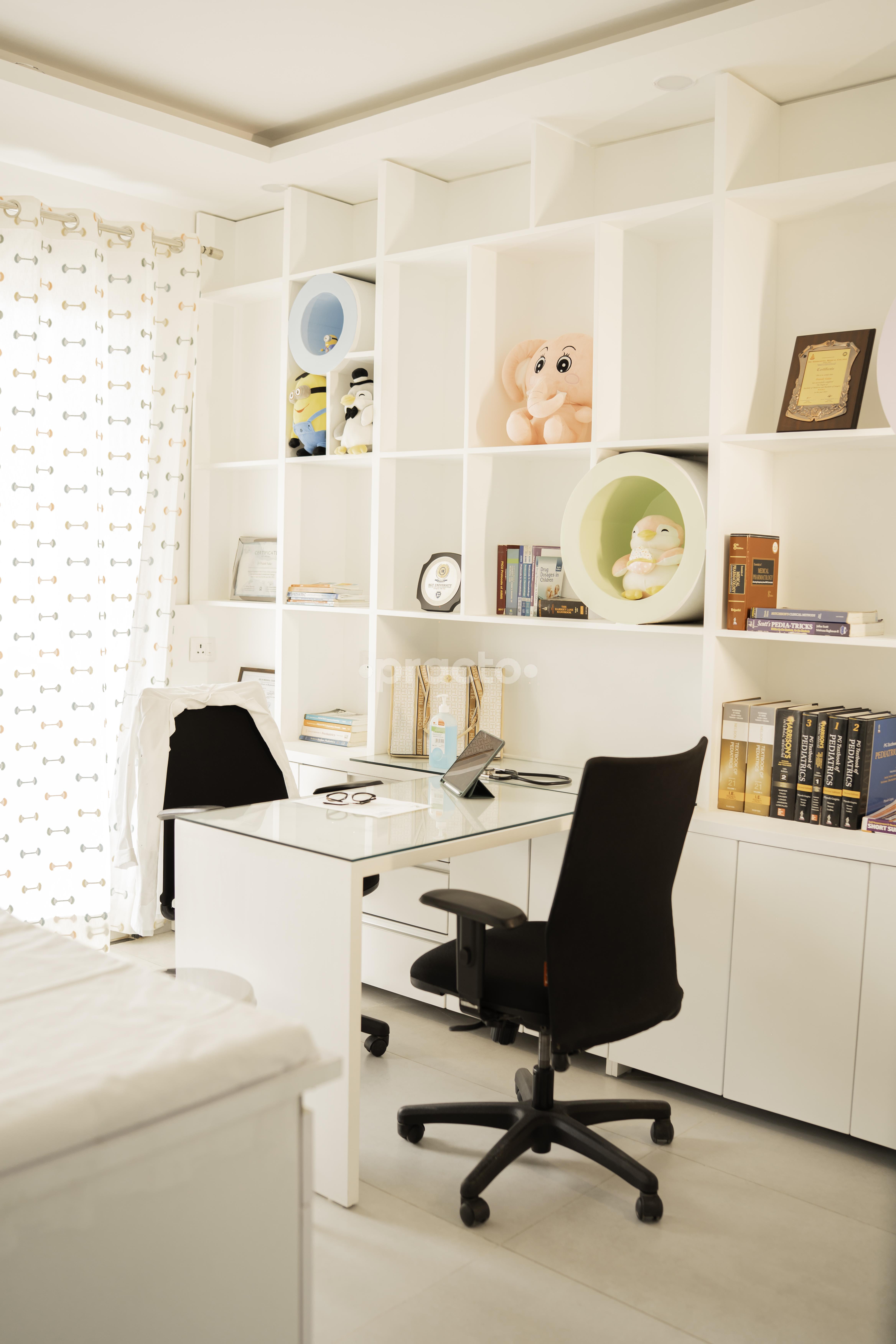 Consultation Room at Arhat Healthcare Gurgaon Sector 52 Gurgaon