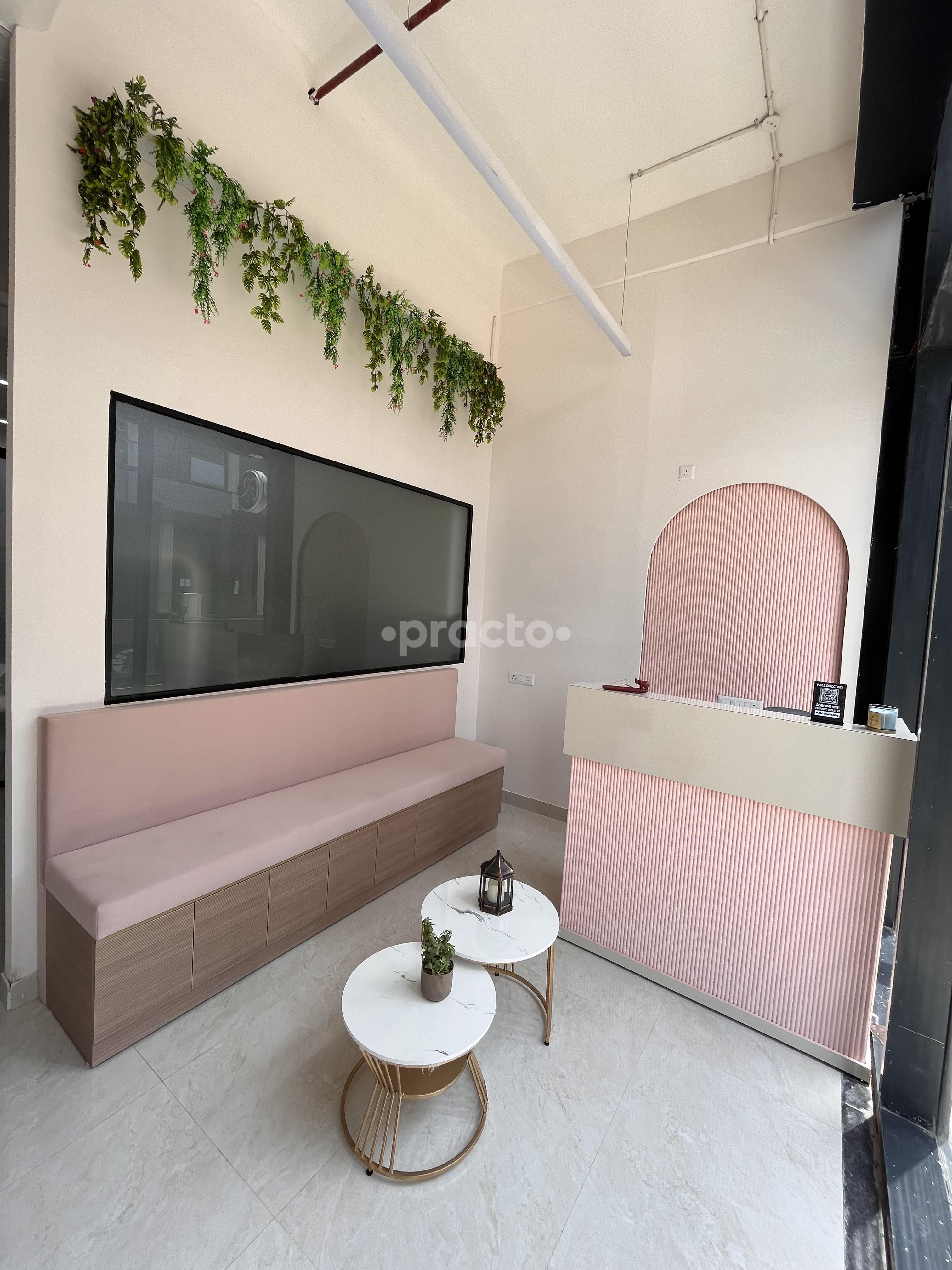 Reception Area at Molaris Dental Gurgaon Sector 65 Gurgaon