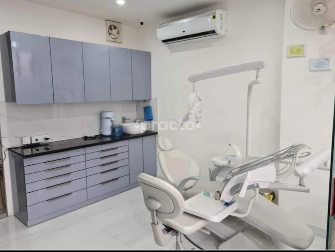 Equipment Area at Dental Professional Clinic Sector 41 Noida