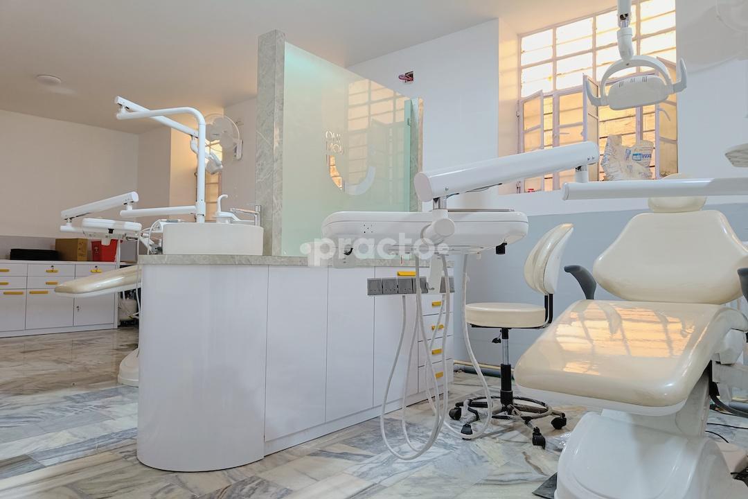 Equipment Area at OH! MOUTH - Dental Clinic Sardarpura Jodhpur