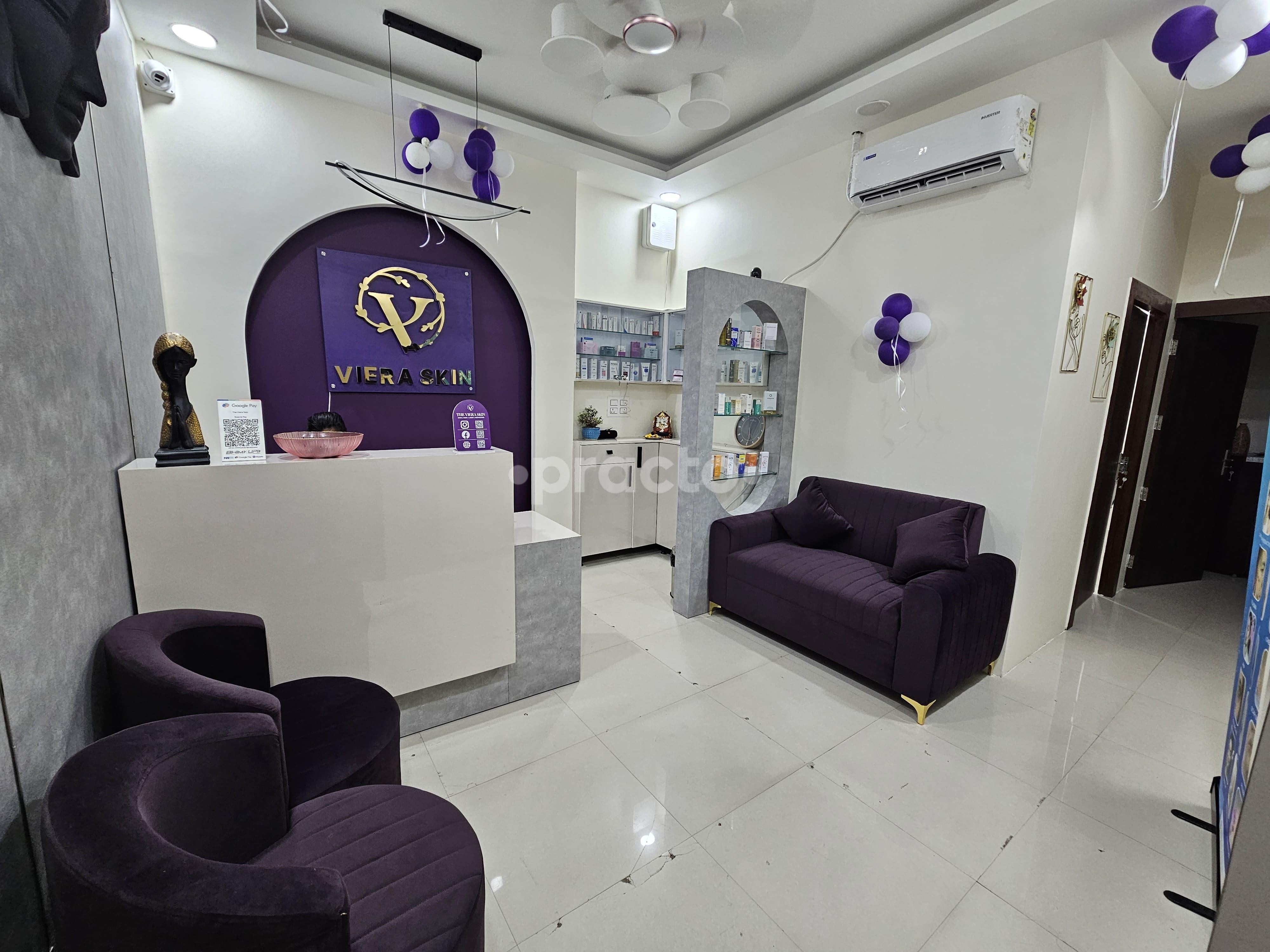 Reception Area at The Viera Skin Sector 62 Noida