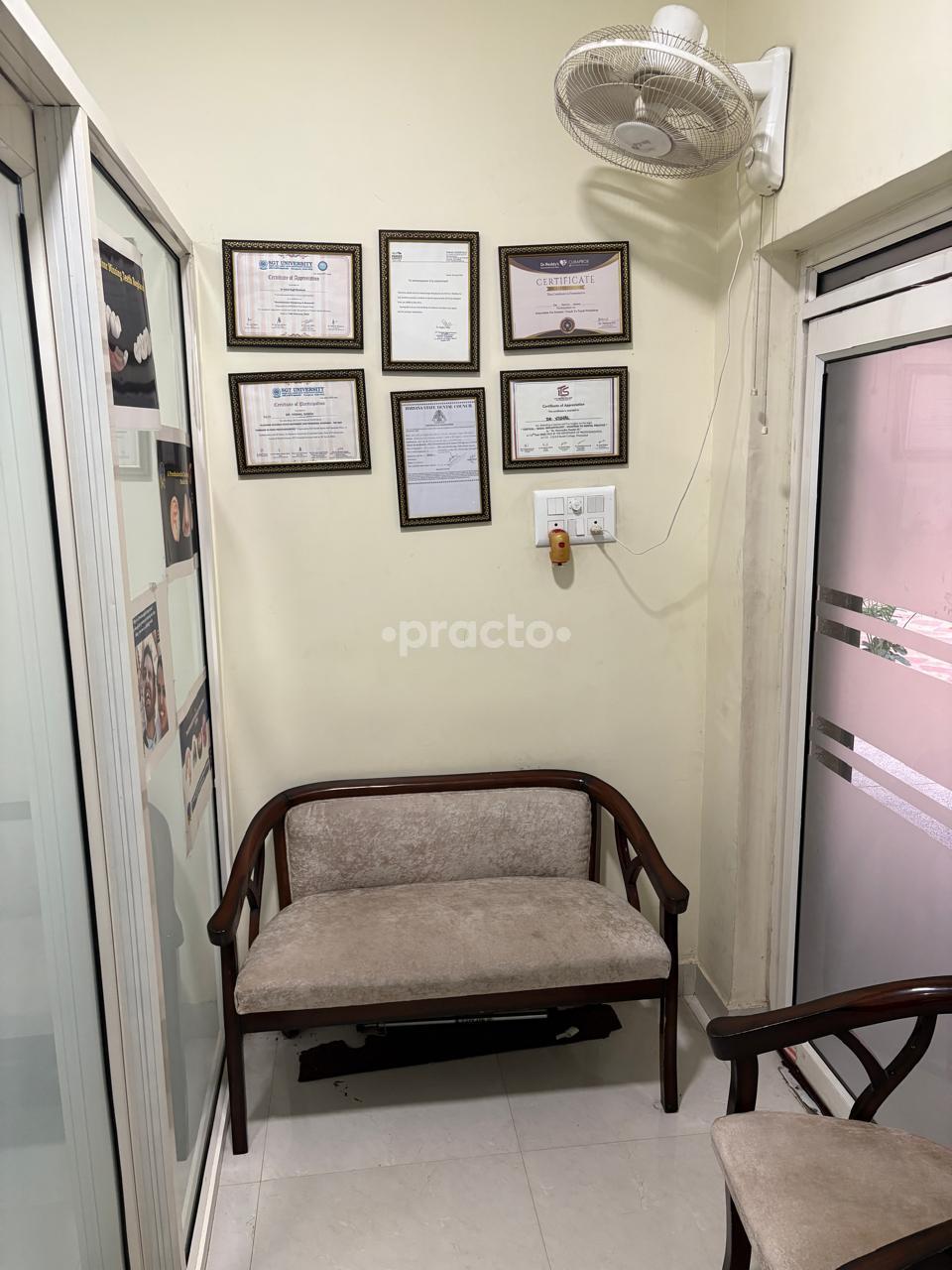 Waiting Area at Dentospot Dental Clinic Gurgaon Sector 56 Gurgaon