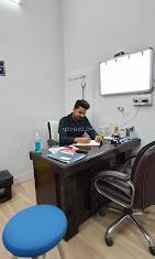 Consultation Room at Dr Rampal Ortho And Skin Clinic Jacobpura Gurgaon