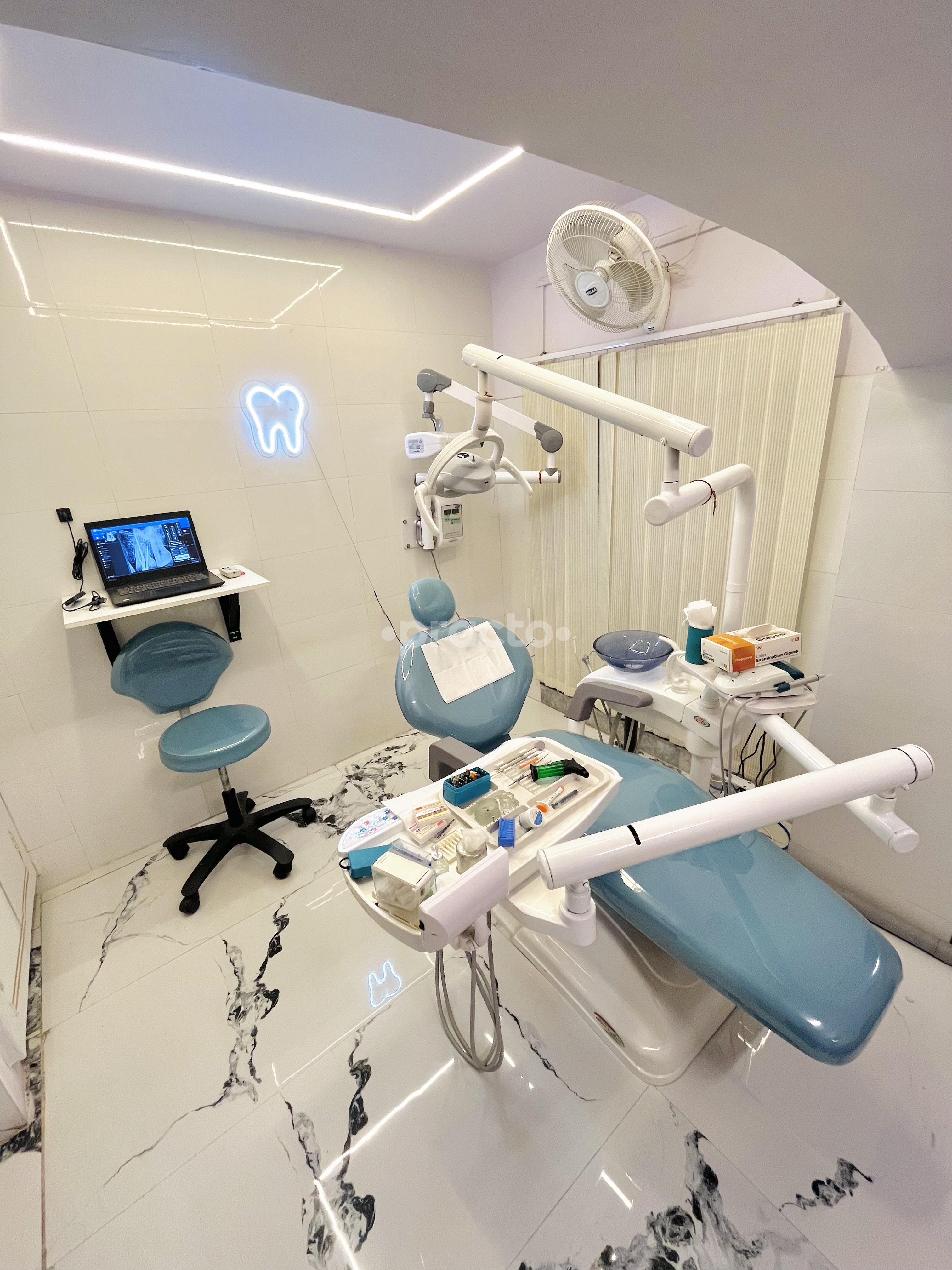 Operation Room at Shivangi’s Dental Care Gandhi Nagar Kanpur