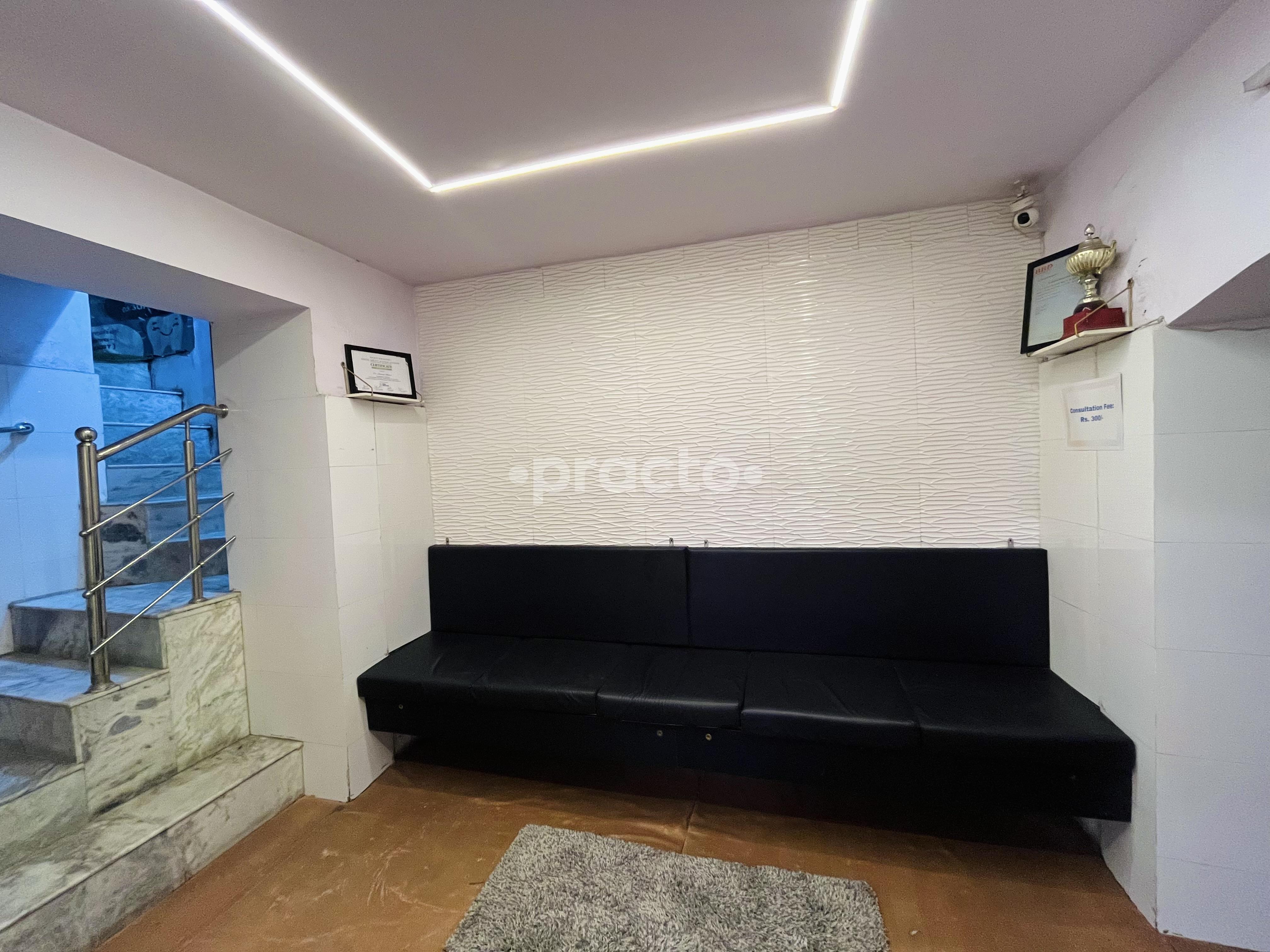 Waiting Area at Shivangi’s Dental Care Gandhi Nagar Kanpur