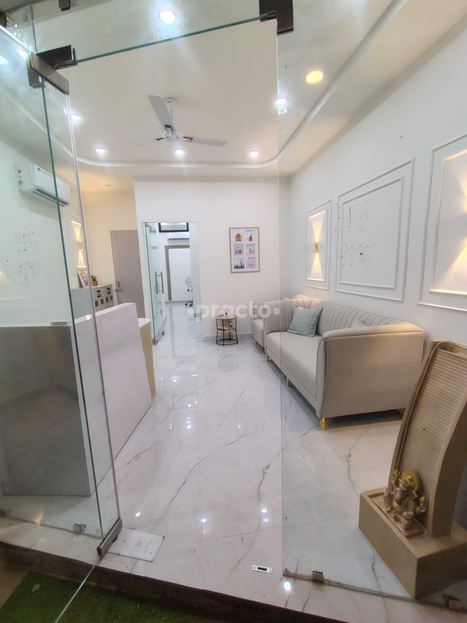 Reception Area at Ve Dant Family Dental Gurgaon Sector 37C Gurgaon