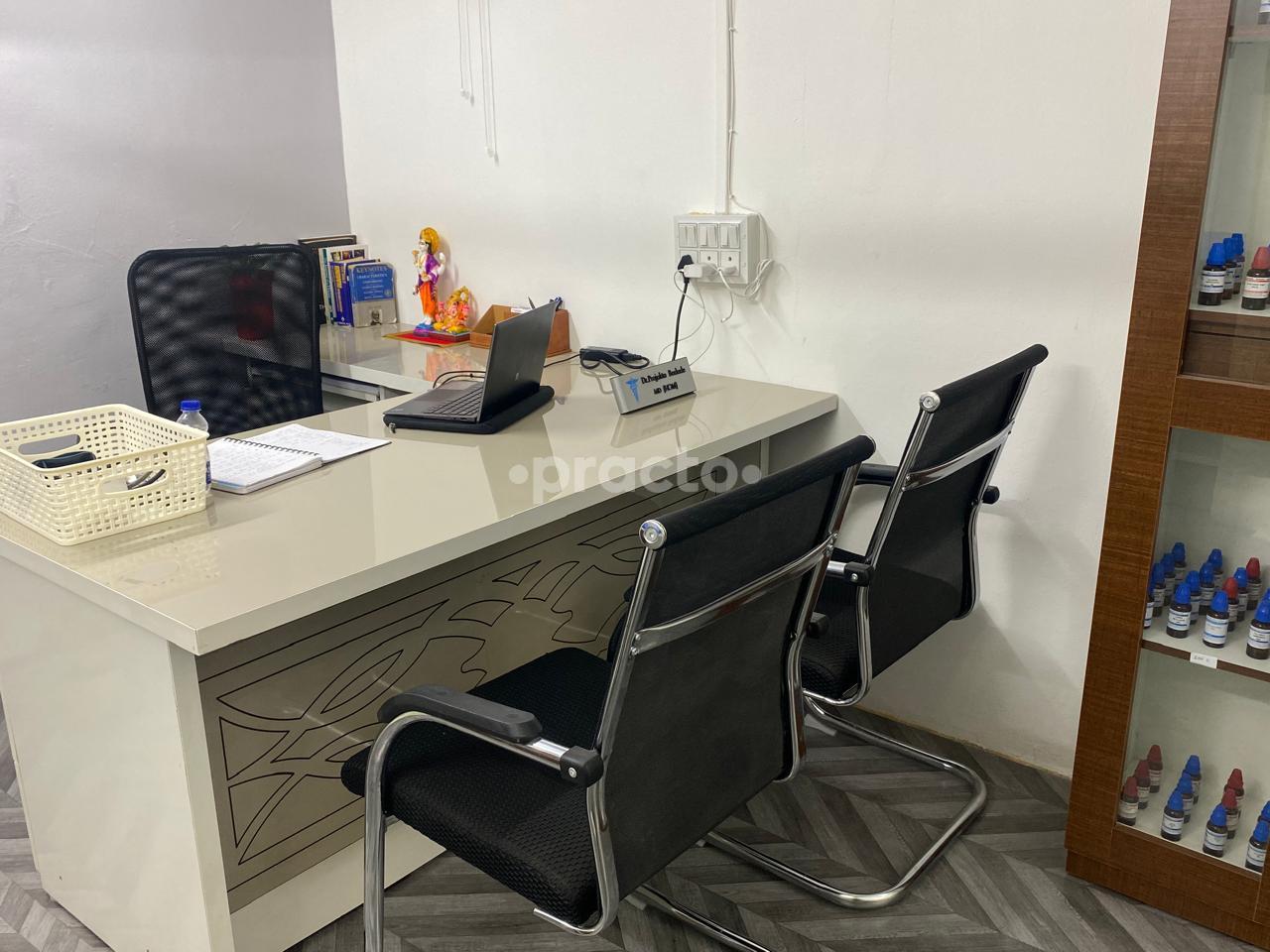 Consultation Room at Klik To Heal Clinic Ayali Road Ludhiana