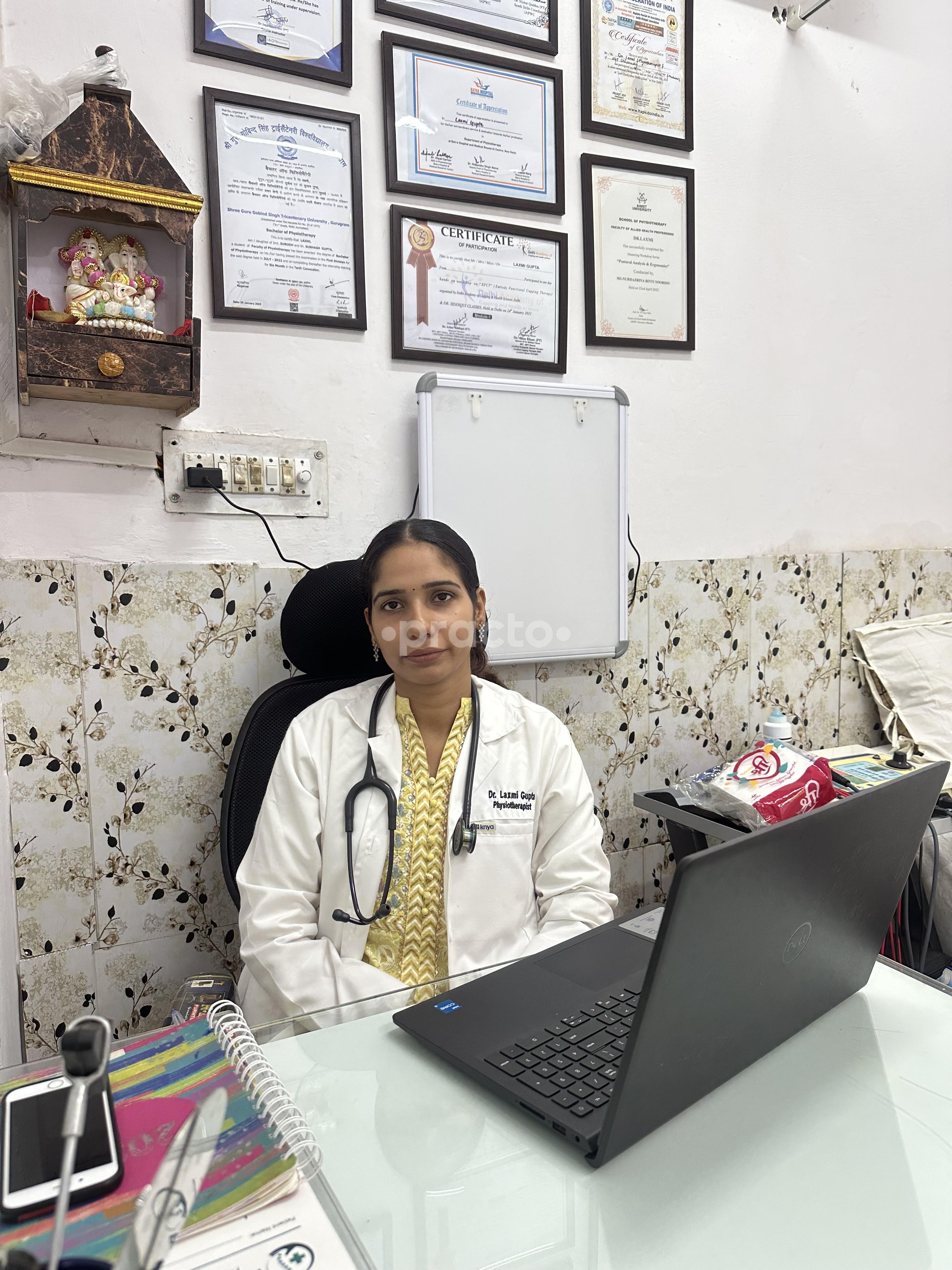 Consultation Room at Physiovault Physiotherapy Clinic Tuglakabad Delhi