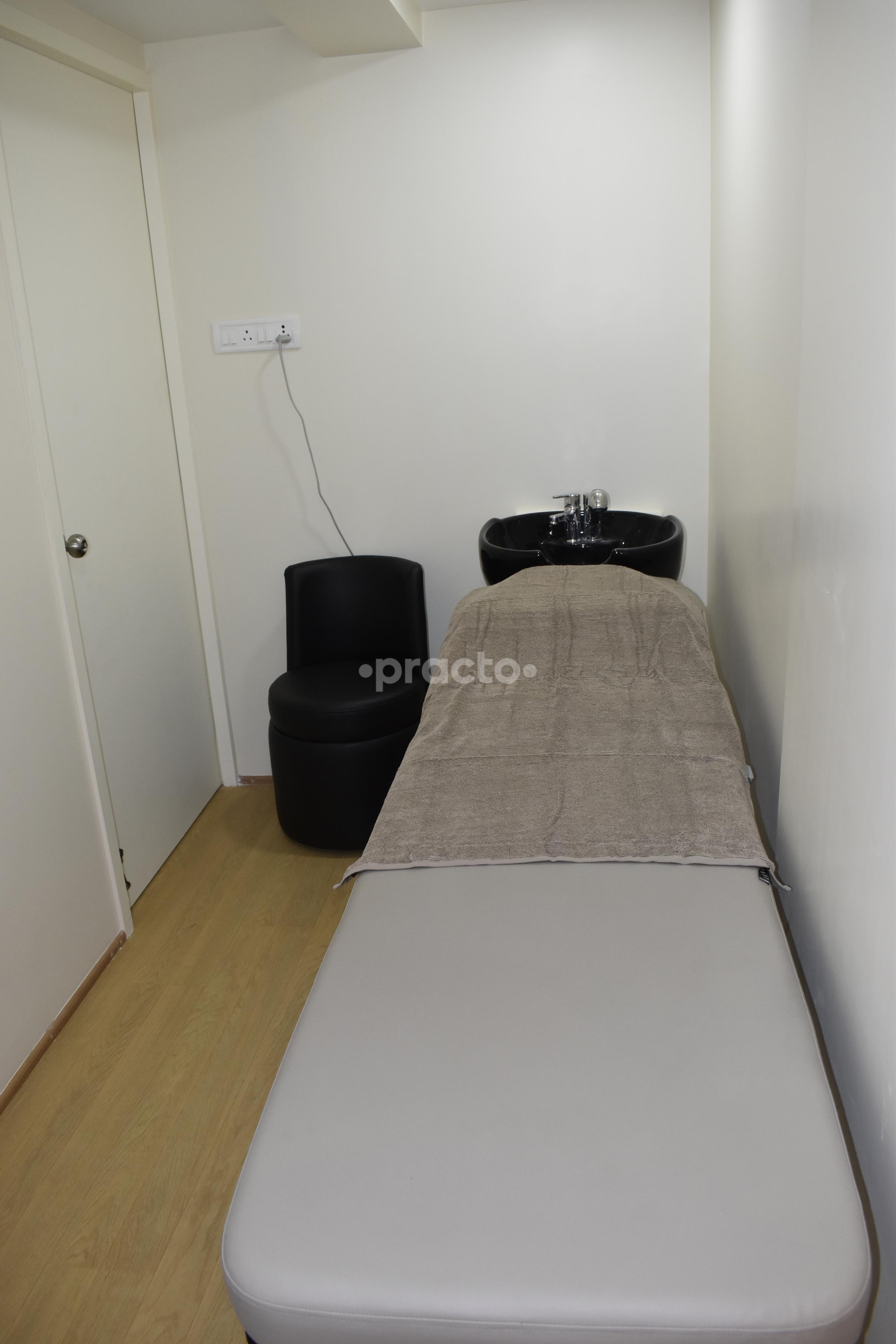 Consultation Room at Reshape Plastic & Aesthetic Surgery Clinic Mylapore Chennai