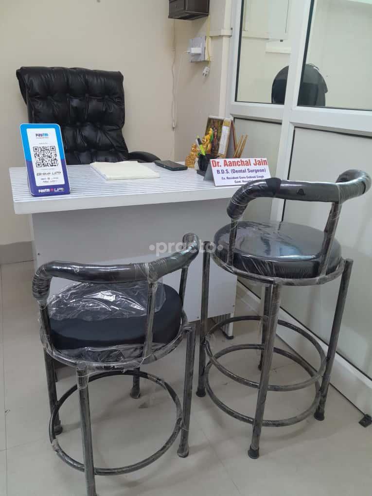 Consultation Room at Happy Tooth Dental Clinic Yamuna Vihar Delhi