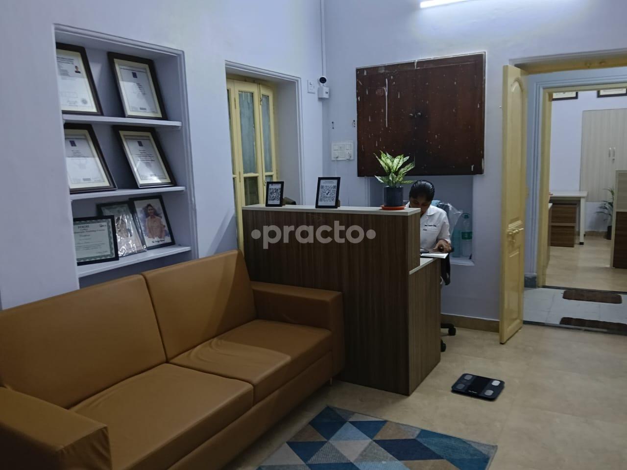 Reception Area at She Cares Clinic Taltala Kolkata