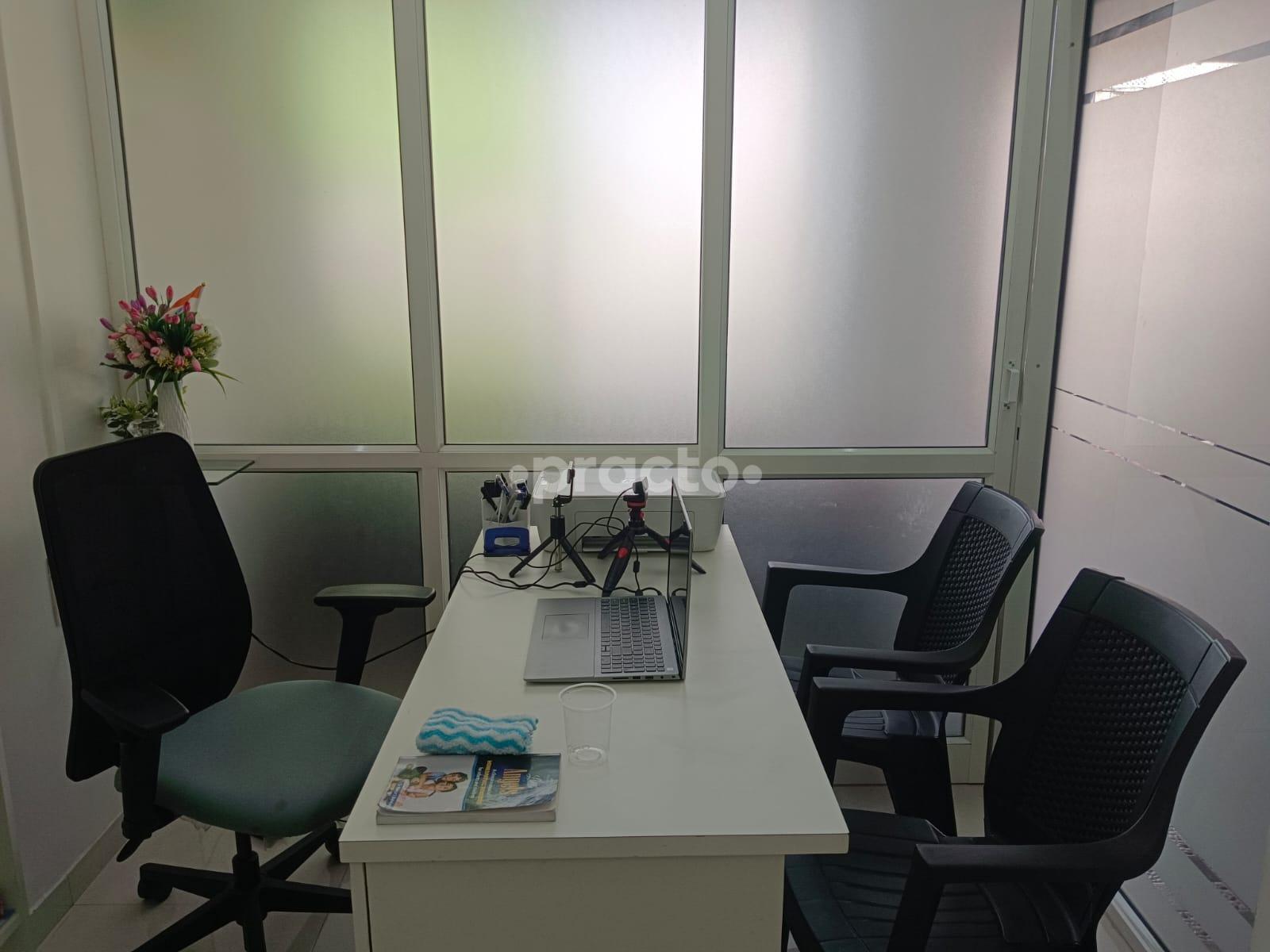 Reception Area at Guardian Of Life Nutrition Center Kalkaji Delhi